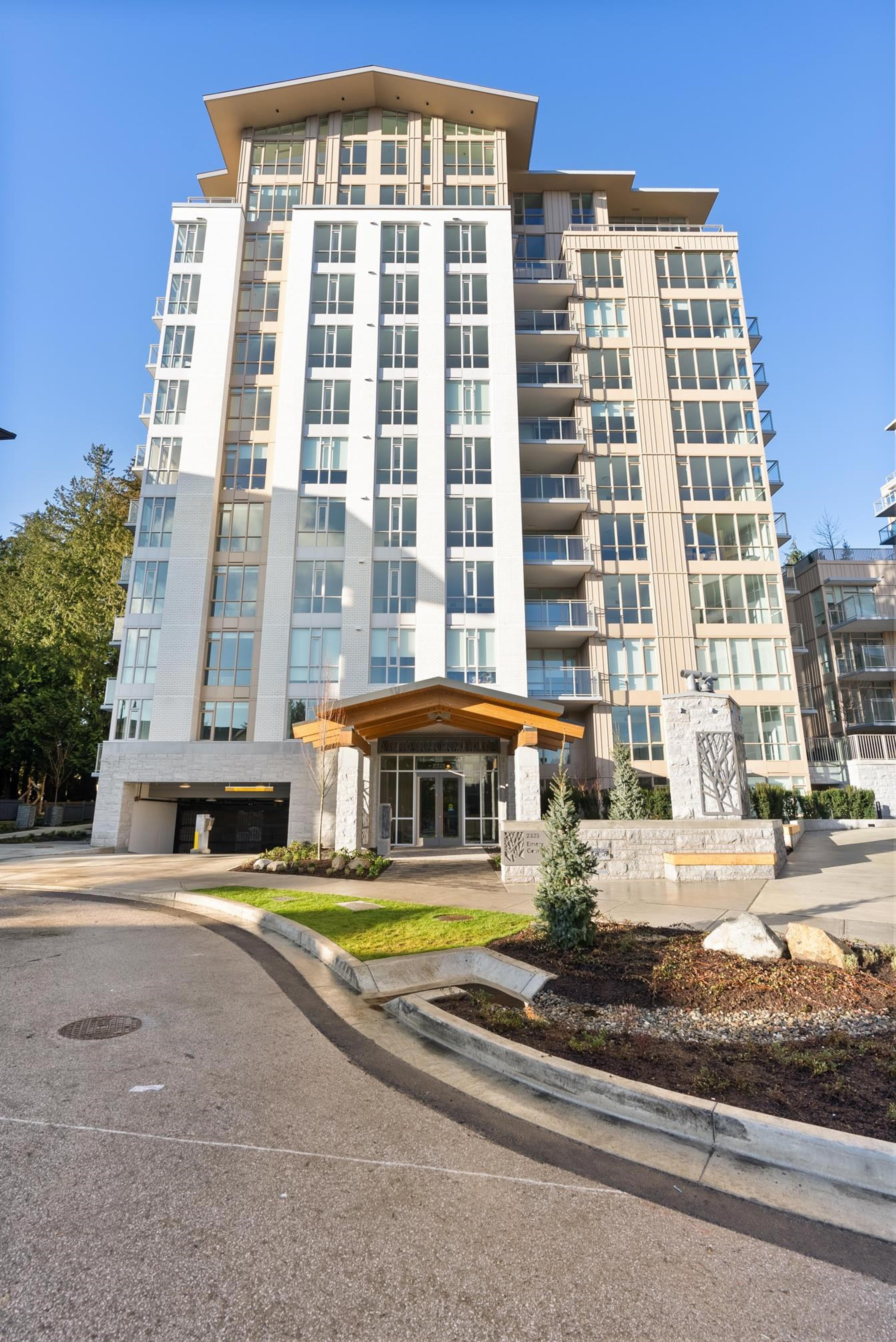 2325 Emery Court, North Vancouver - Exteriors - Photo 1