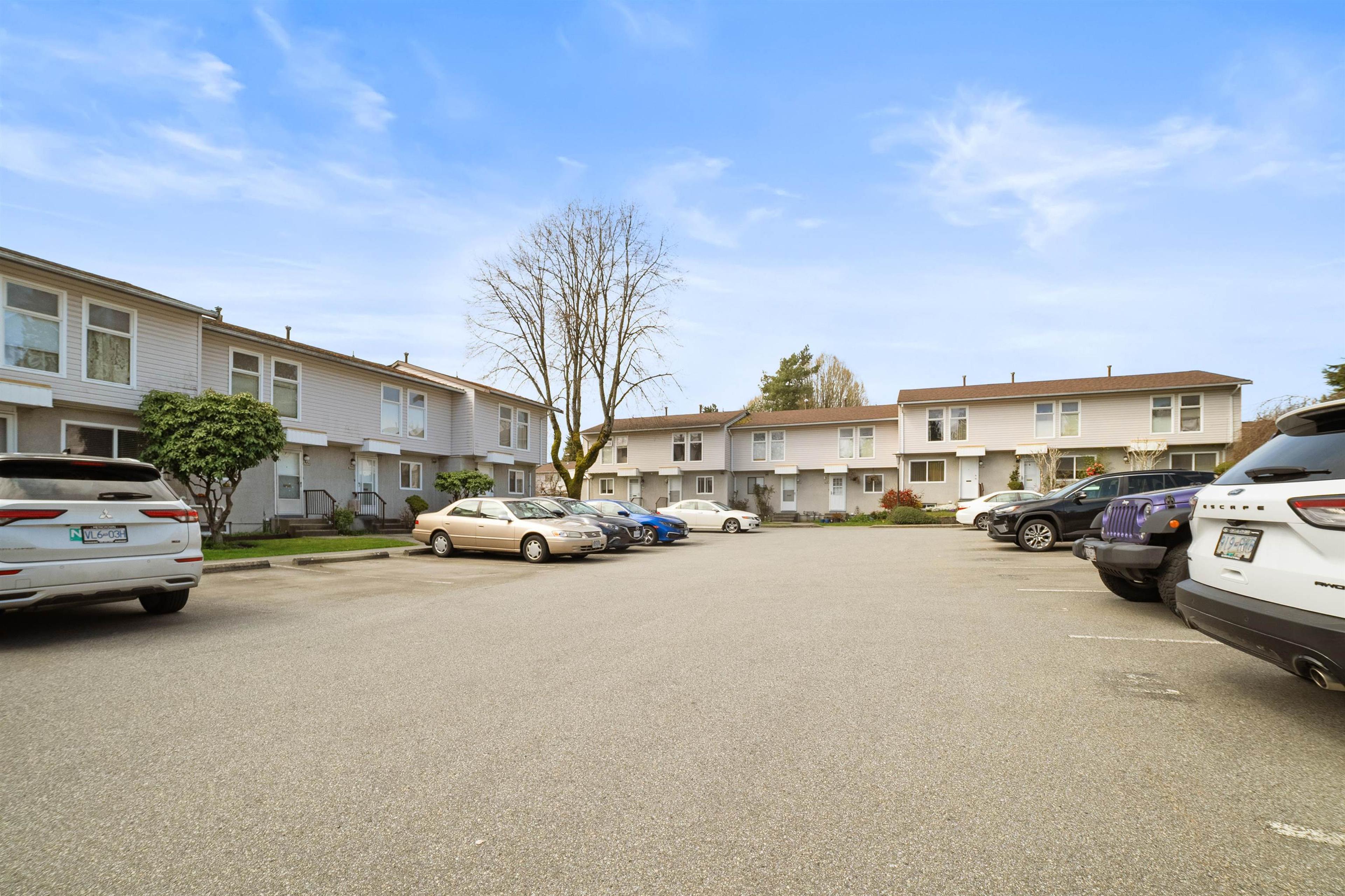 3554 E 49th Avenue, Vancouver - Exteriors - Full Complex View - Photo 3