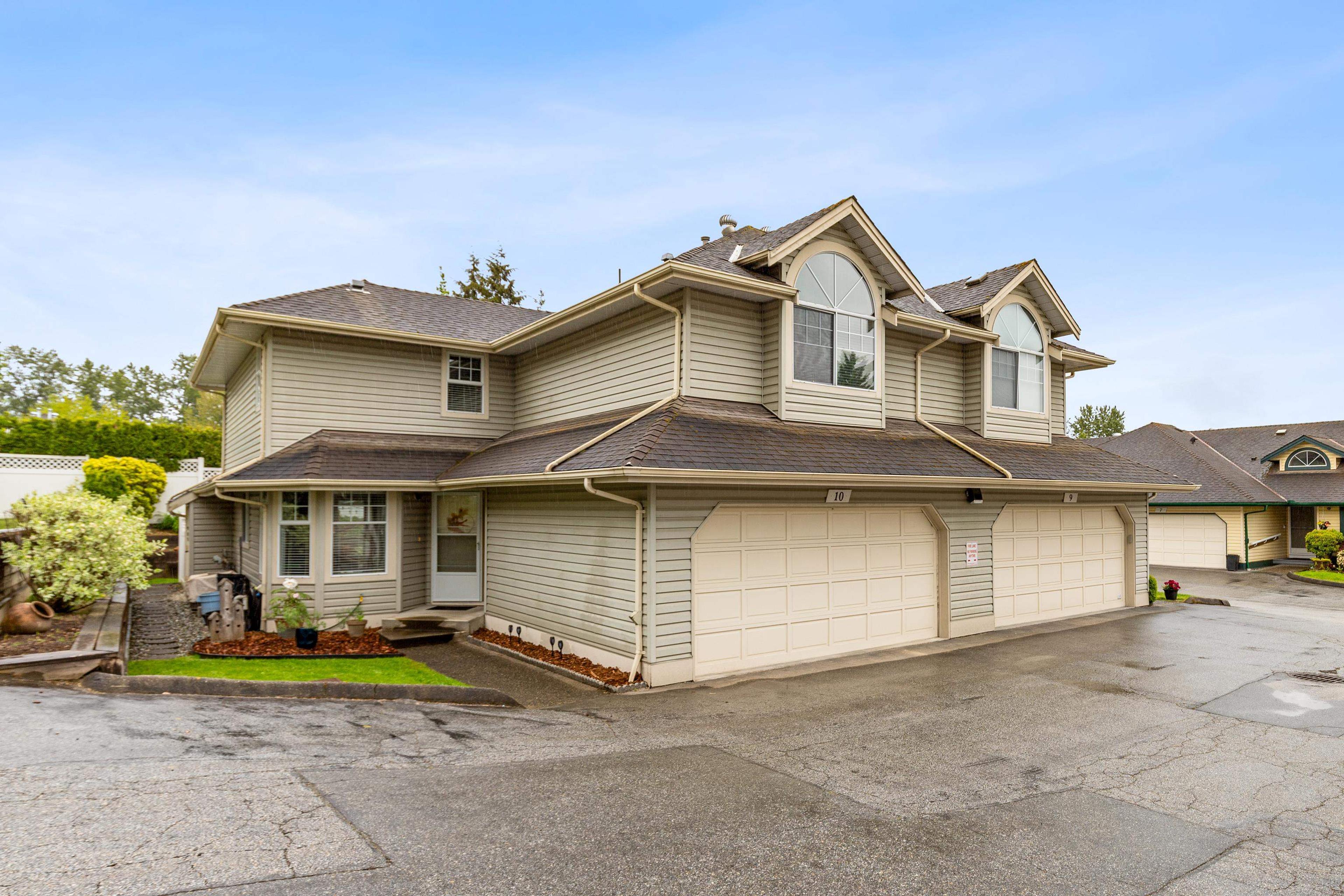 22538 116 Avenue, Maple Ridge - Exteriors - Photo 5