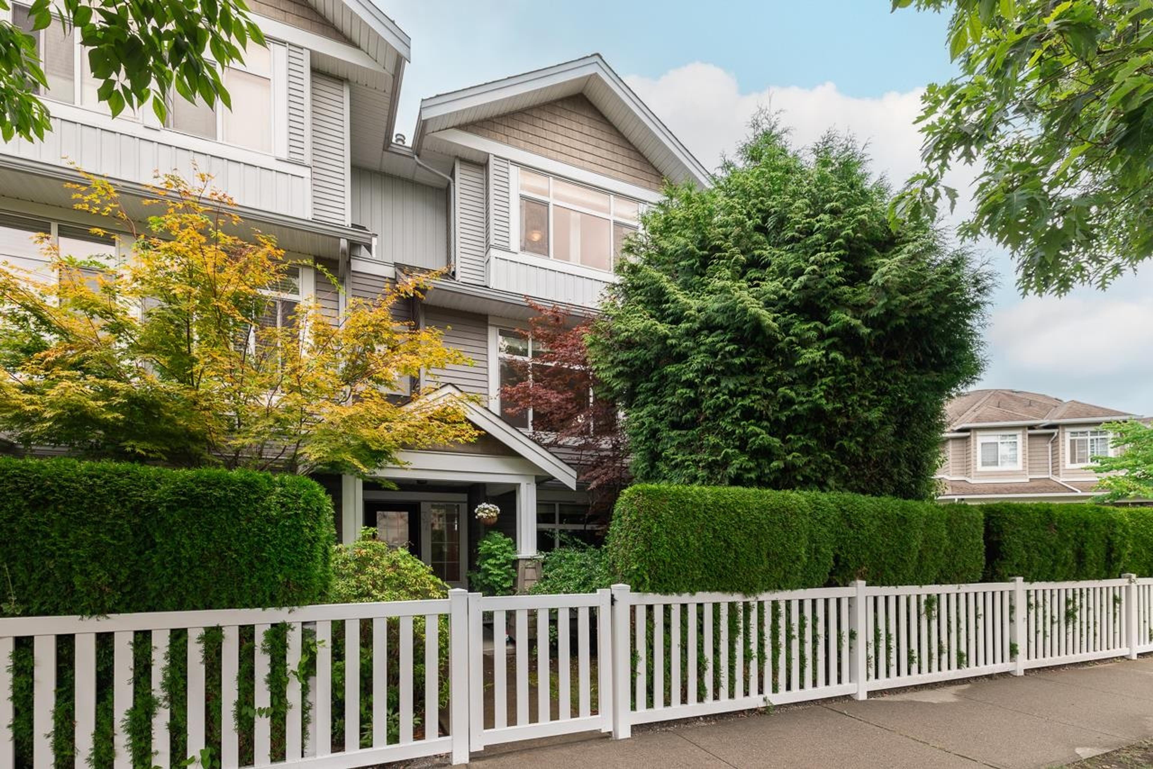 19330 69 Avenue, Surrey - Exteriors - Photo 1