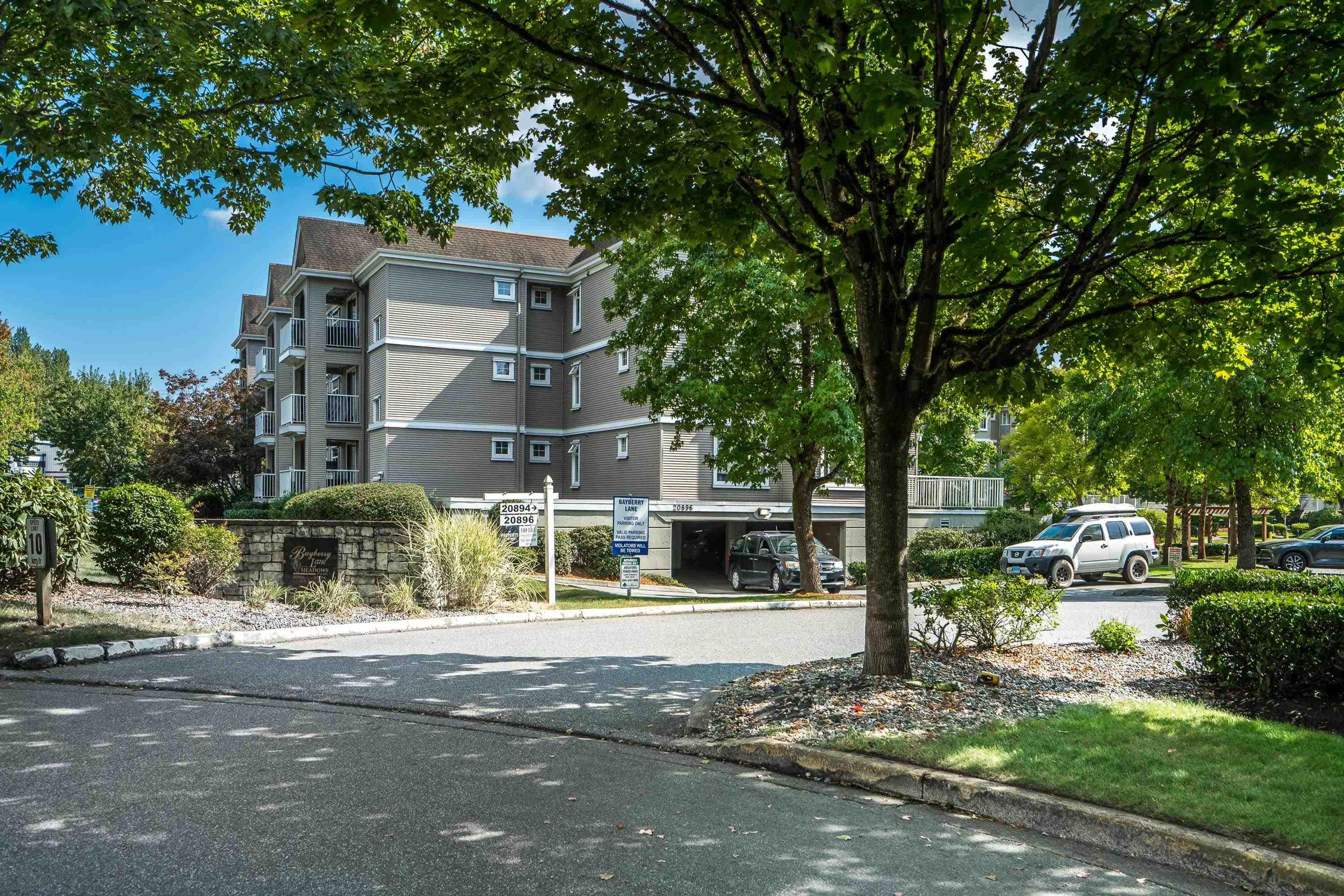 20896 57 Avenue, Langley - Exteriors - Full Complex View - Photo 4