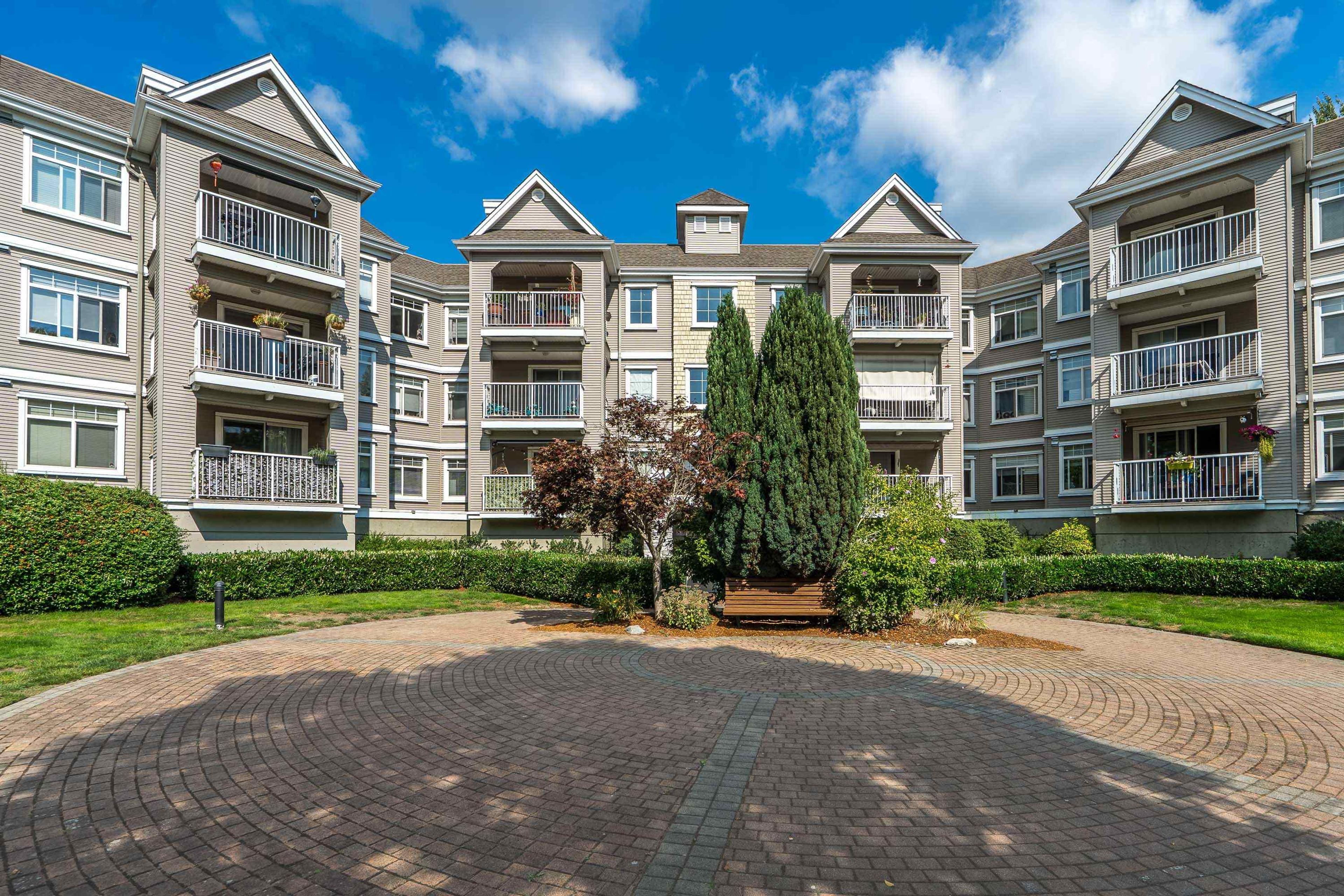 20896 57 Avenue, Langley - Exteriors - Full Complex View - Photo 5