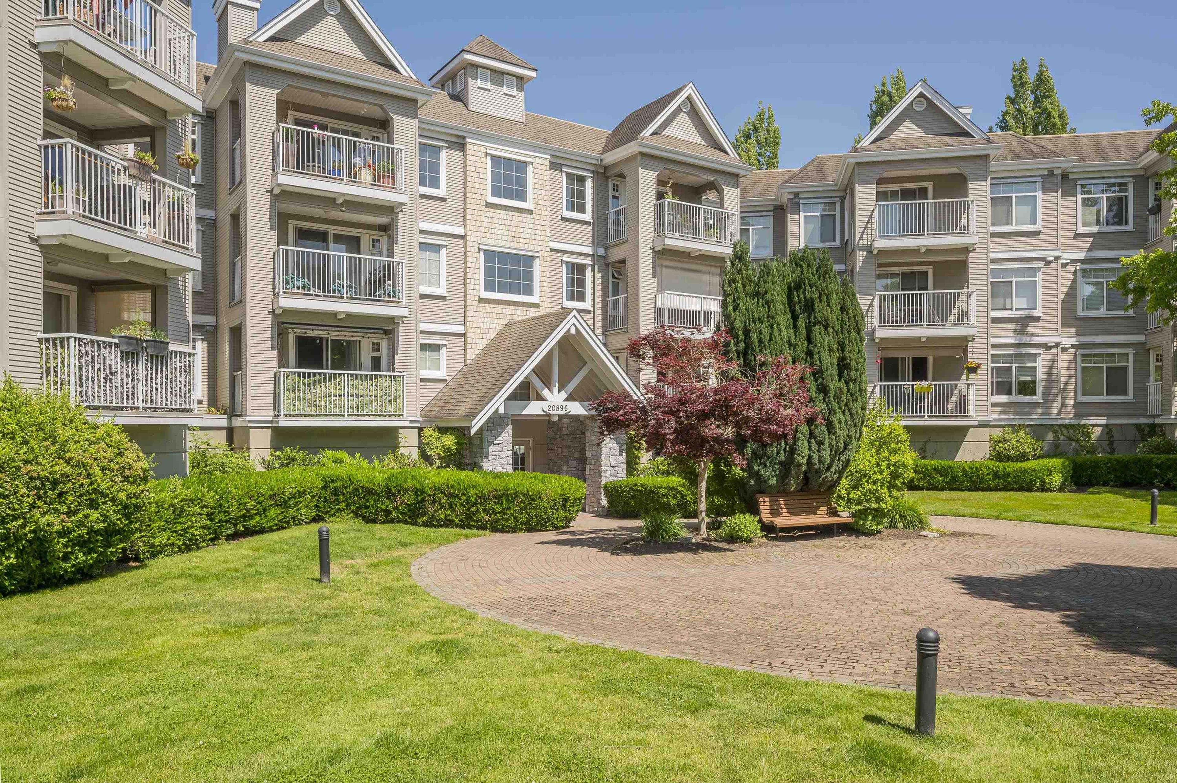 20896 57 Avenue, Langley - Exteriors - Full Complex View - Photo 6