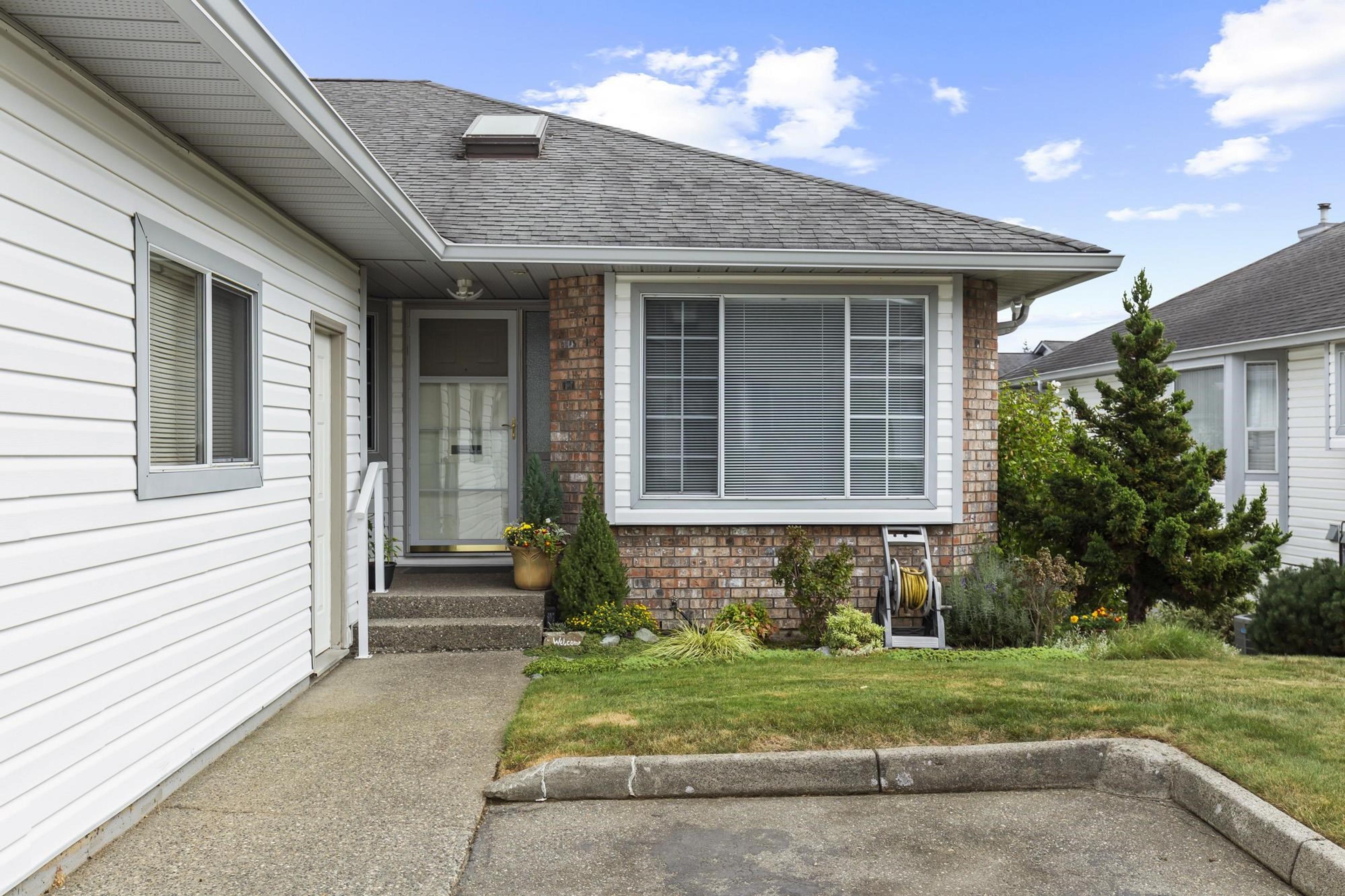 33922 King Road, Abbotsford - Exteriors - Photo 1