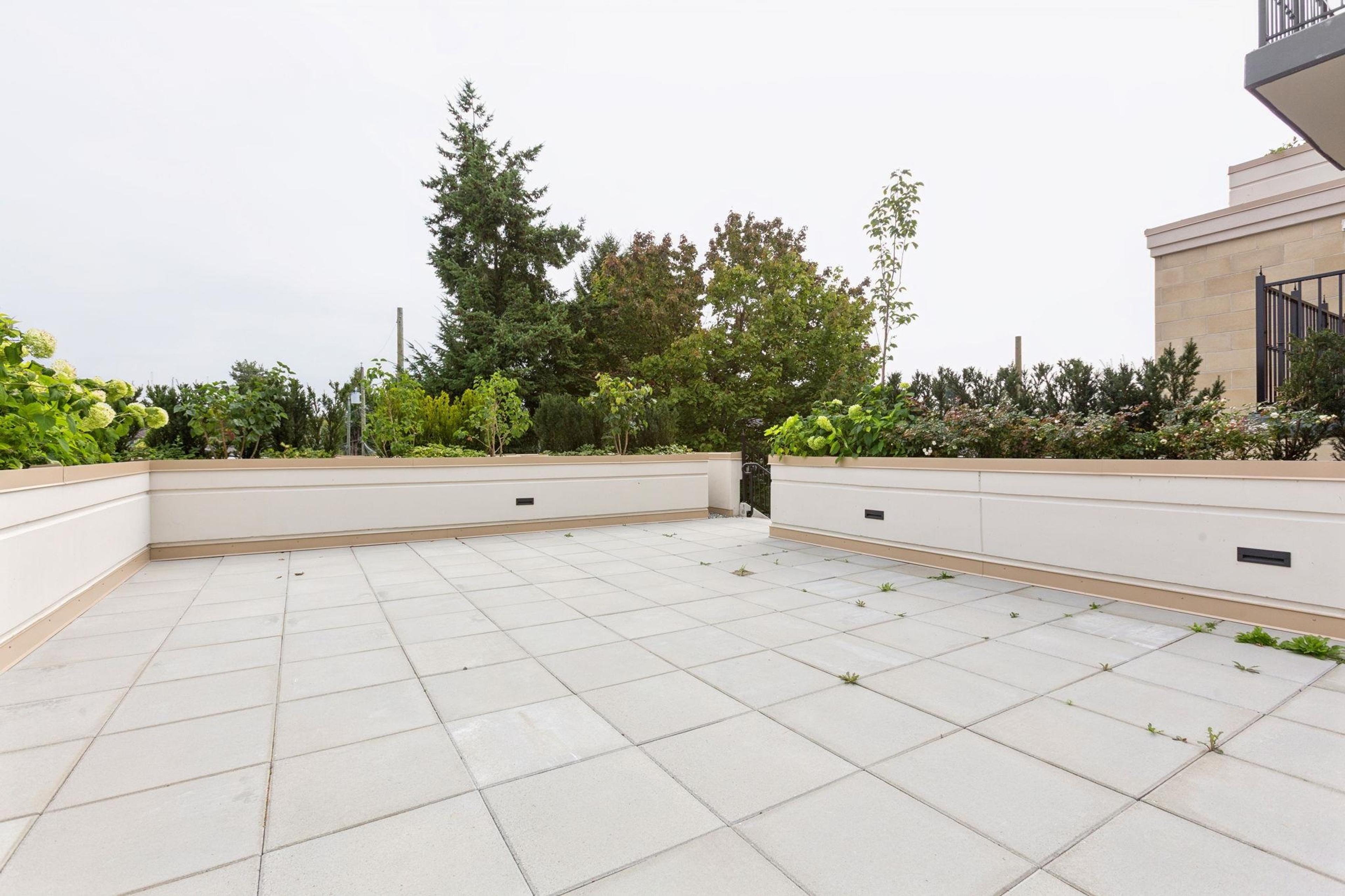 2096 W 47th Avenue, Vancouver - Exteriors - Photo 2