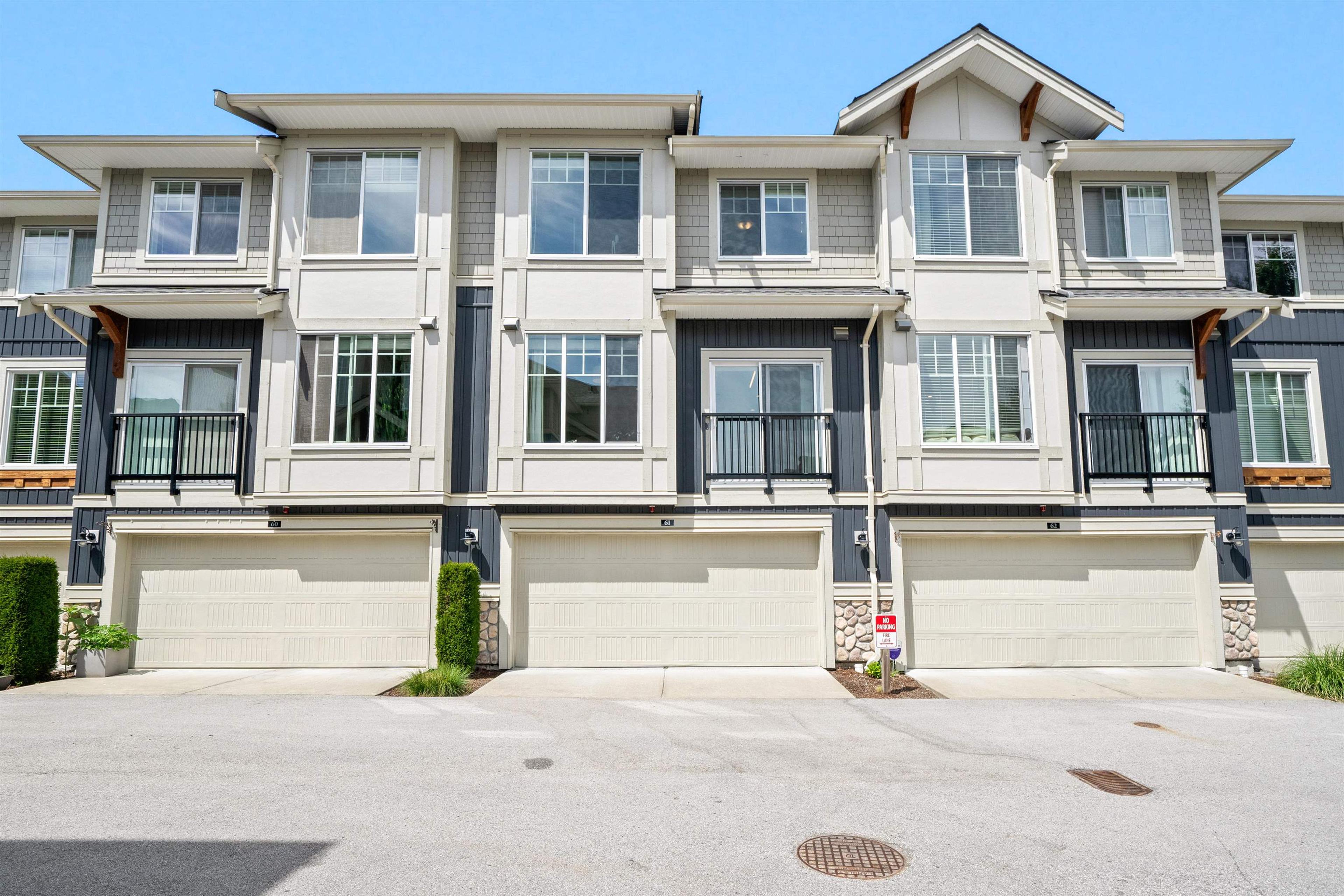 20498 82 Avenue, Langley - Exteriors - Full Complex View - Photo 8