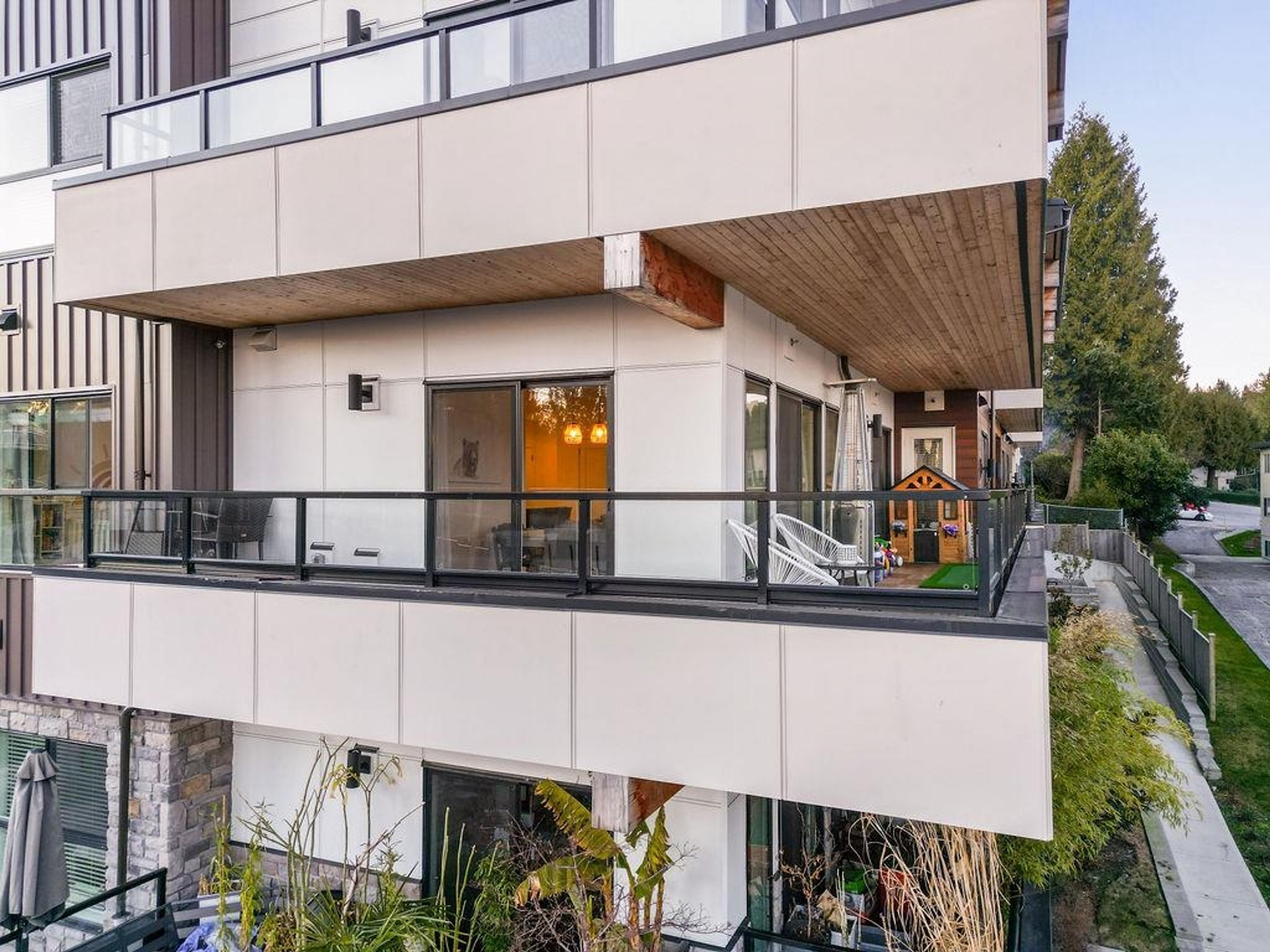 710 School Road, Gibsons - Exteriors - Photo 1