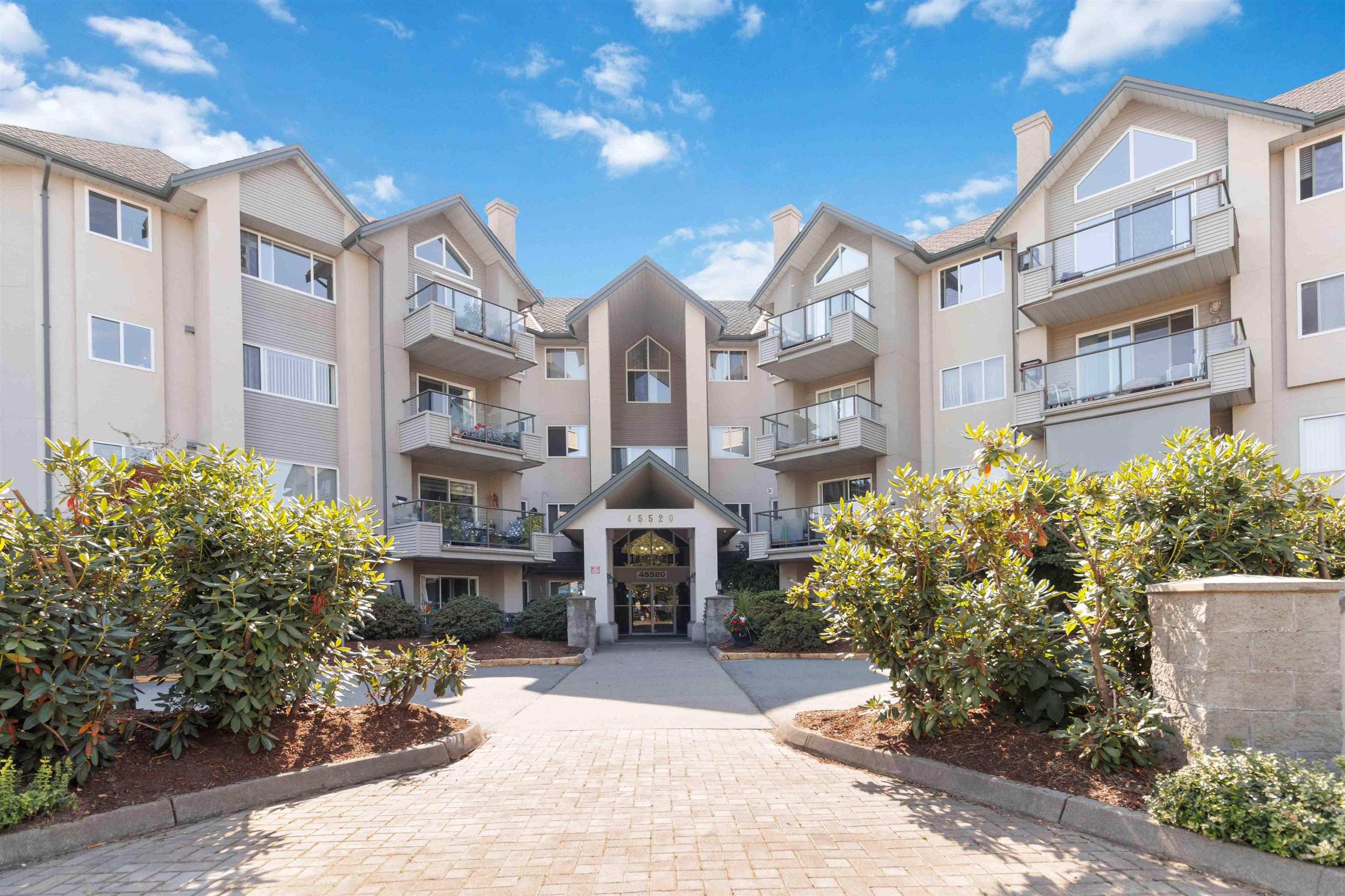 45520 Knight Road, Chilliwack - Exteriors - Photo 1