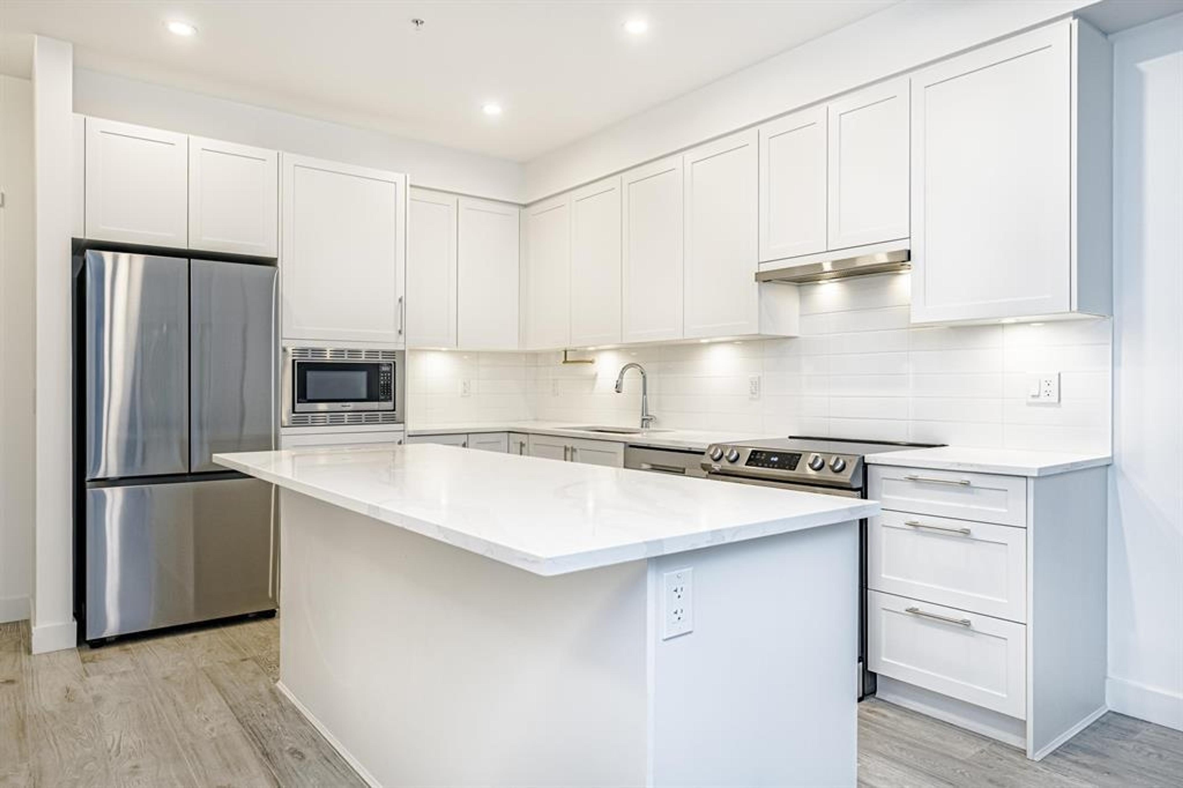 2160 Grant Avenue, Port Coquitlam - Exteriors - Photo 2