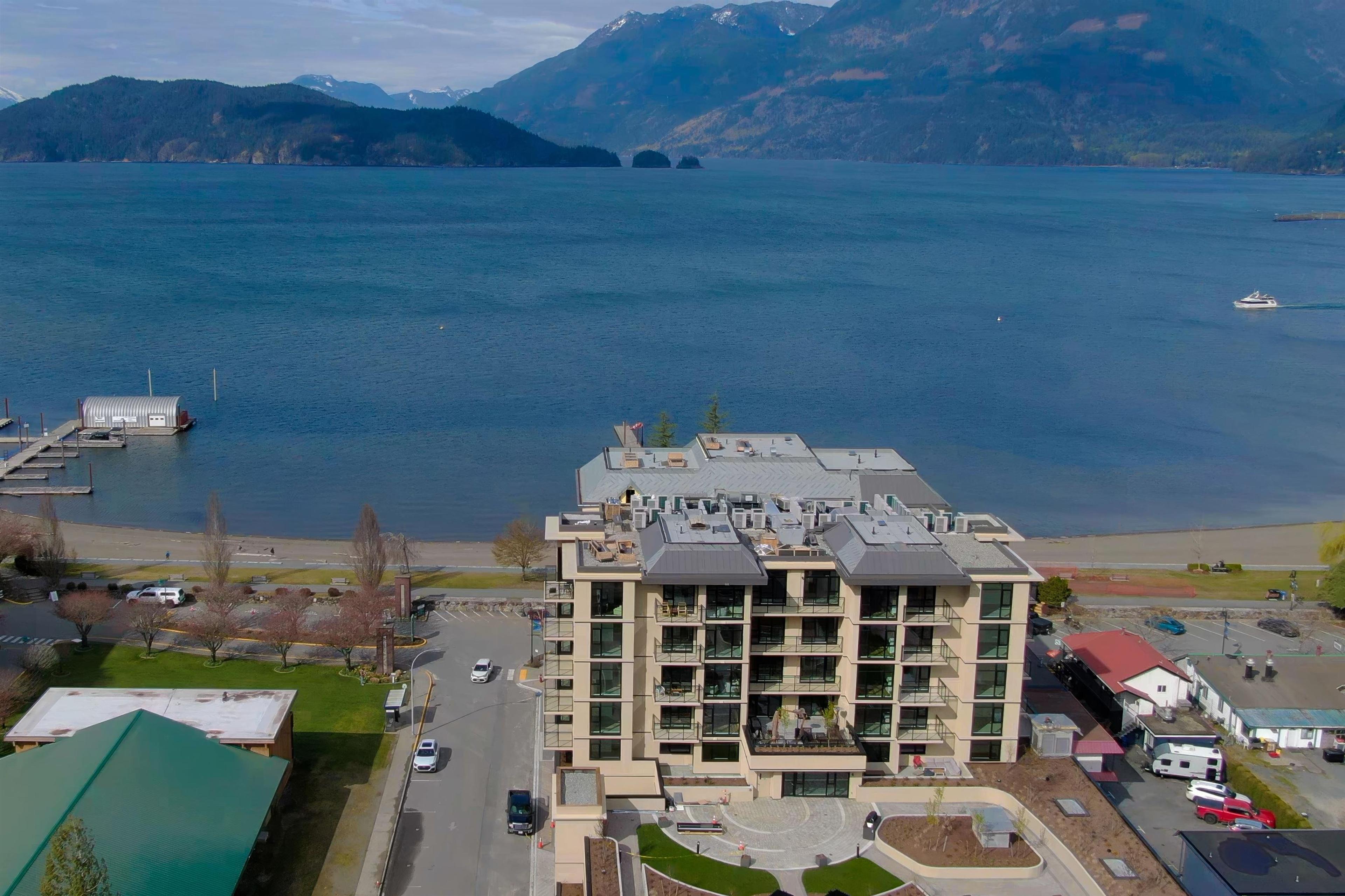 120 Esplanade Avenue, Harrison Hot Springs - Exteriors - Drone/Aerial View - Photo 7