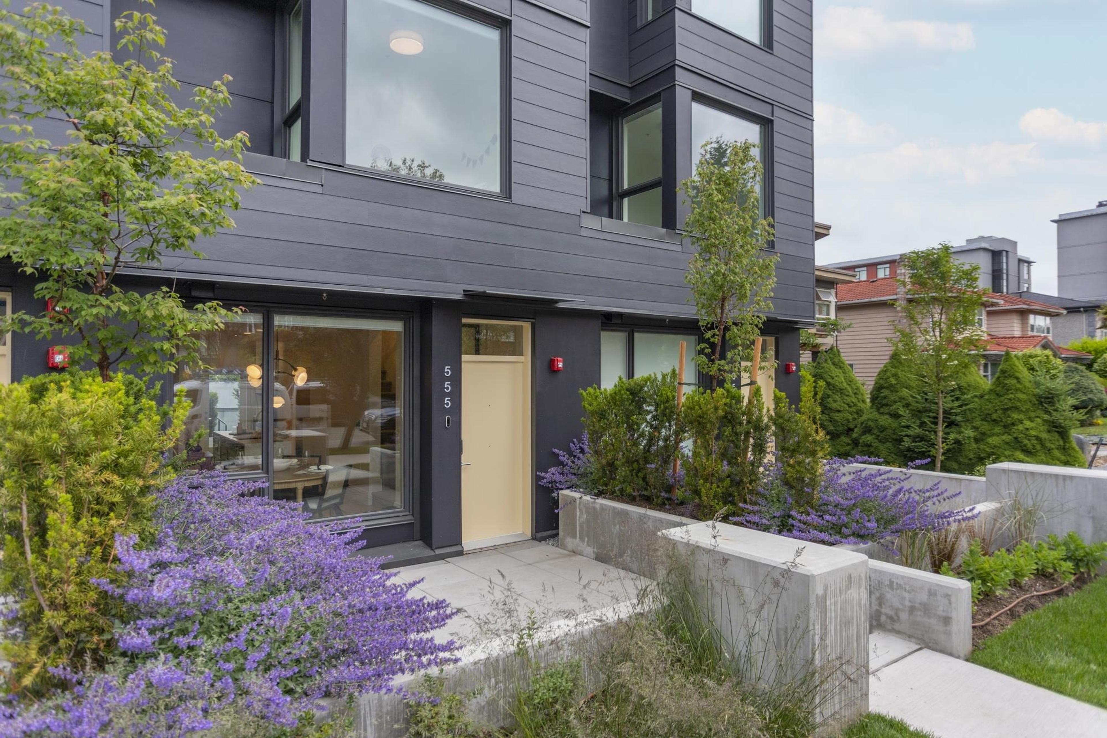 555 W 26th Avenue, Vancouver - Exteriors - Photo 1