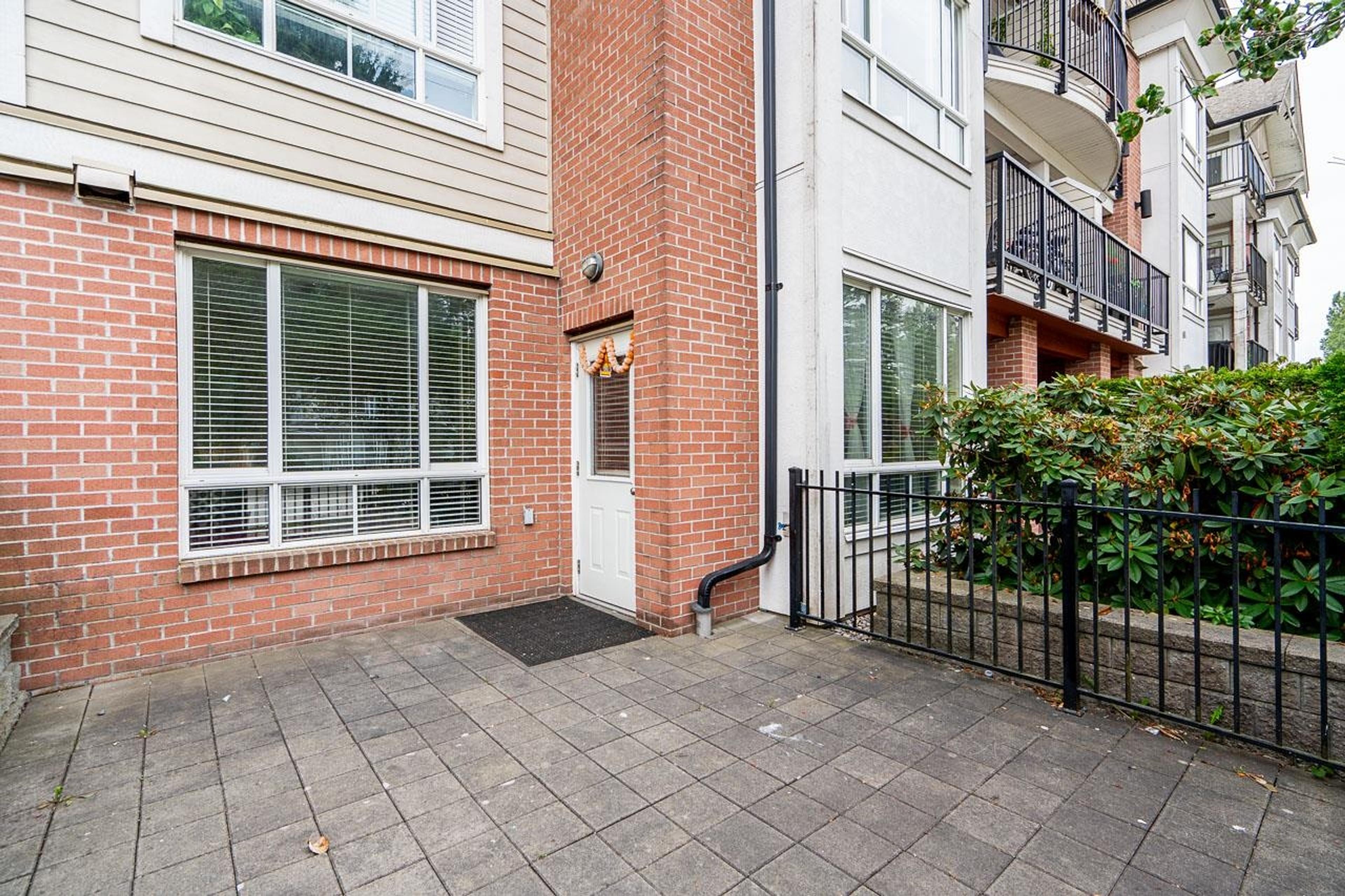 14960 102a Avenue, Surrey - Exteriors - Photo 4