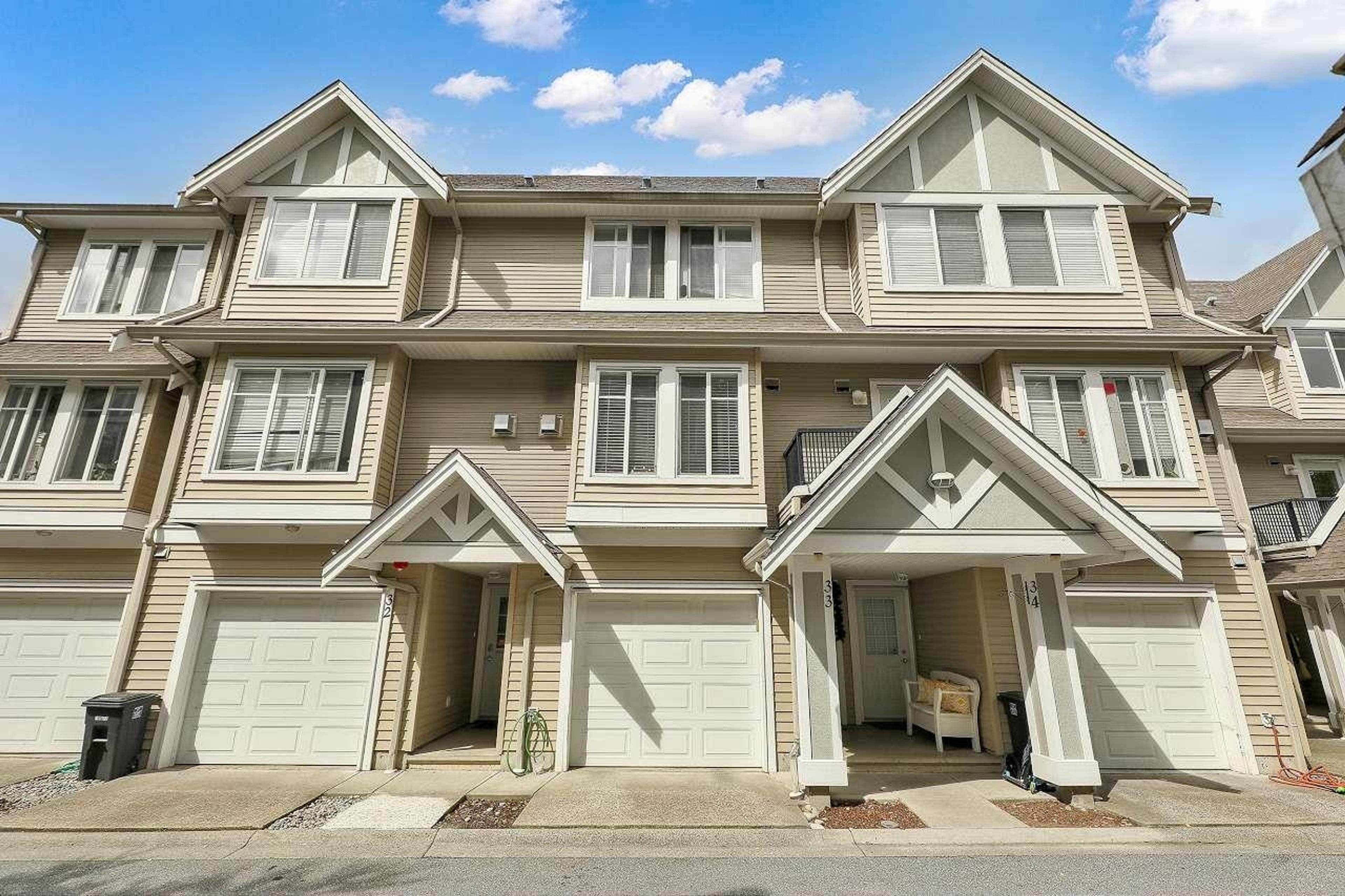 19141 124 Avenue, Pitt Meadows - Exteriors - Full Complex View - Photo 4