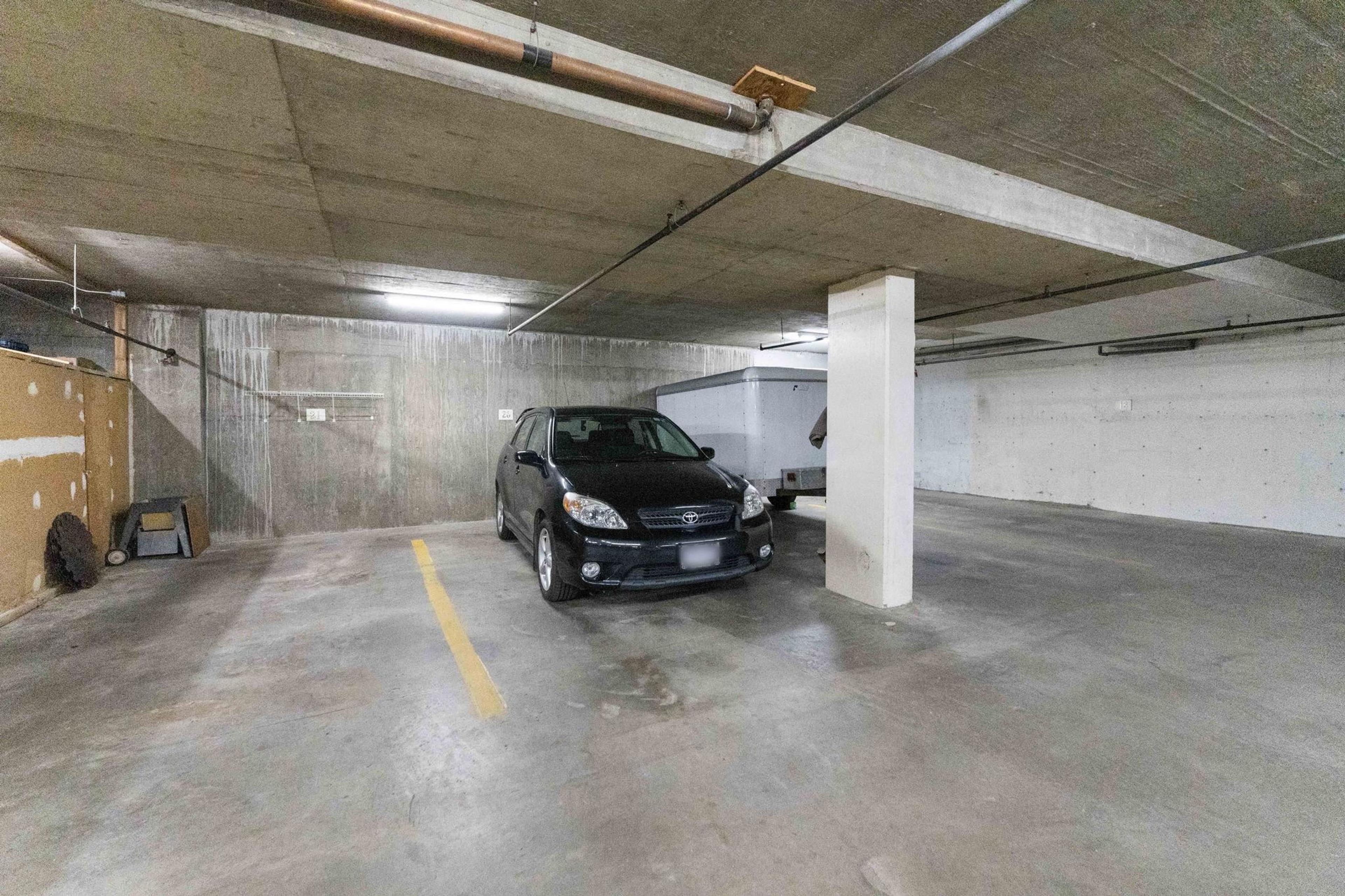 33535 King Road, Abbotsford - Common Areas - Parking - Photo 2