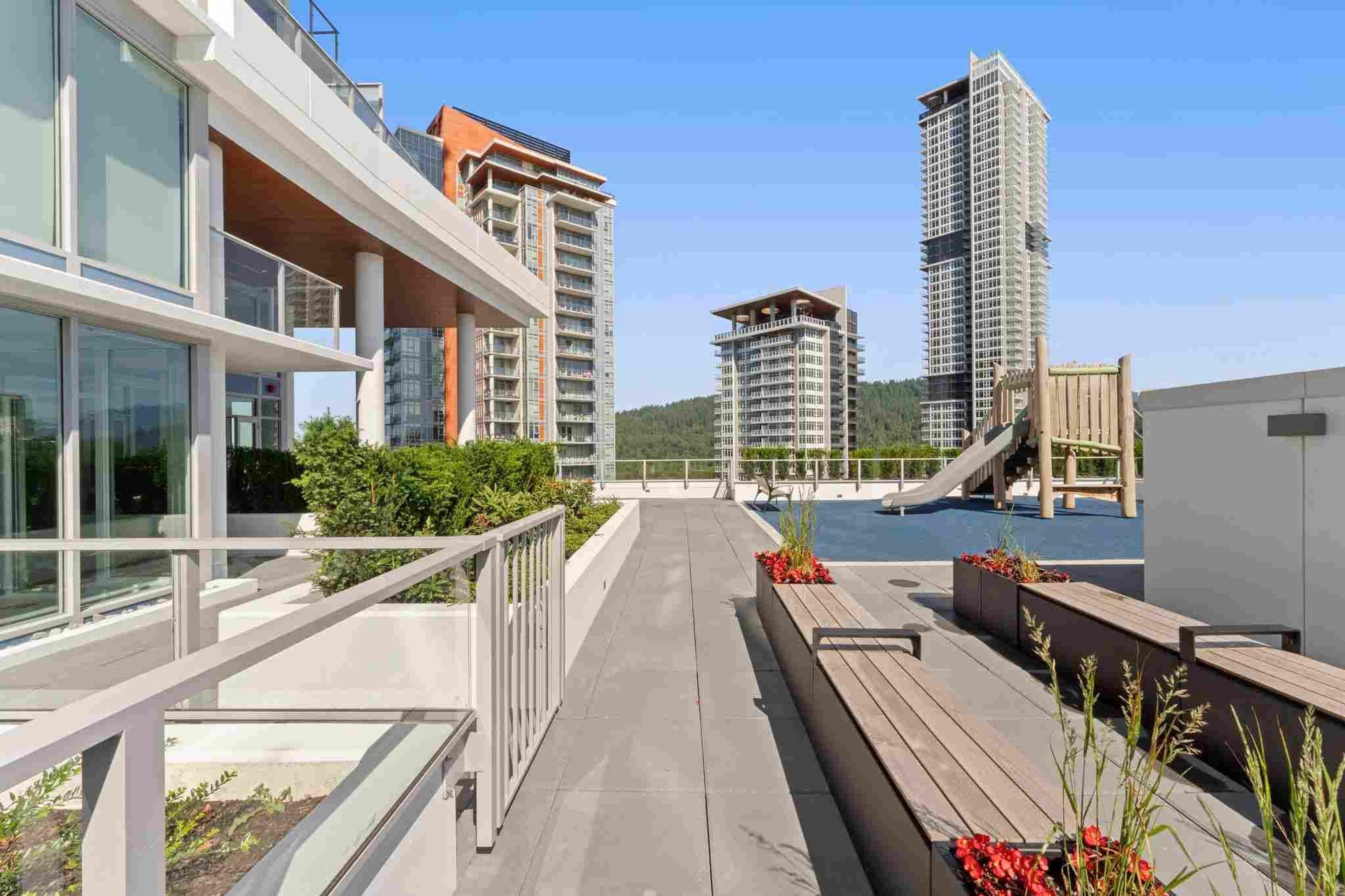 518 Clarke Road, Coquitlam - Outdoor Amenities - Rooftop terraces / Patios - Photo 3