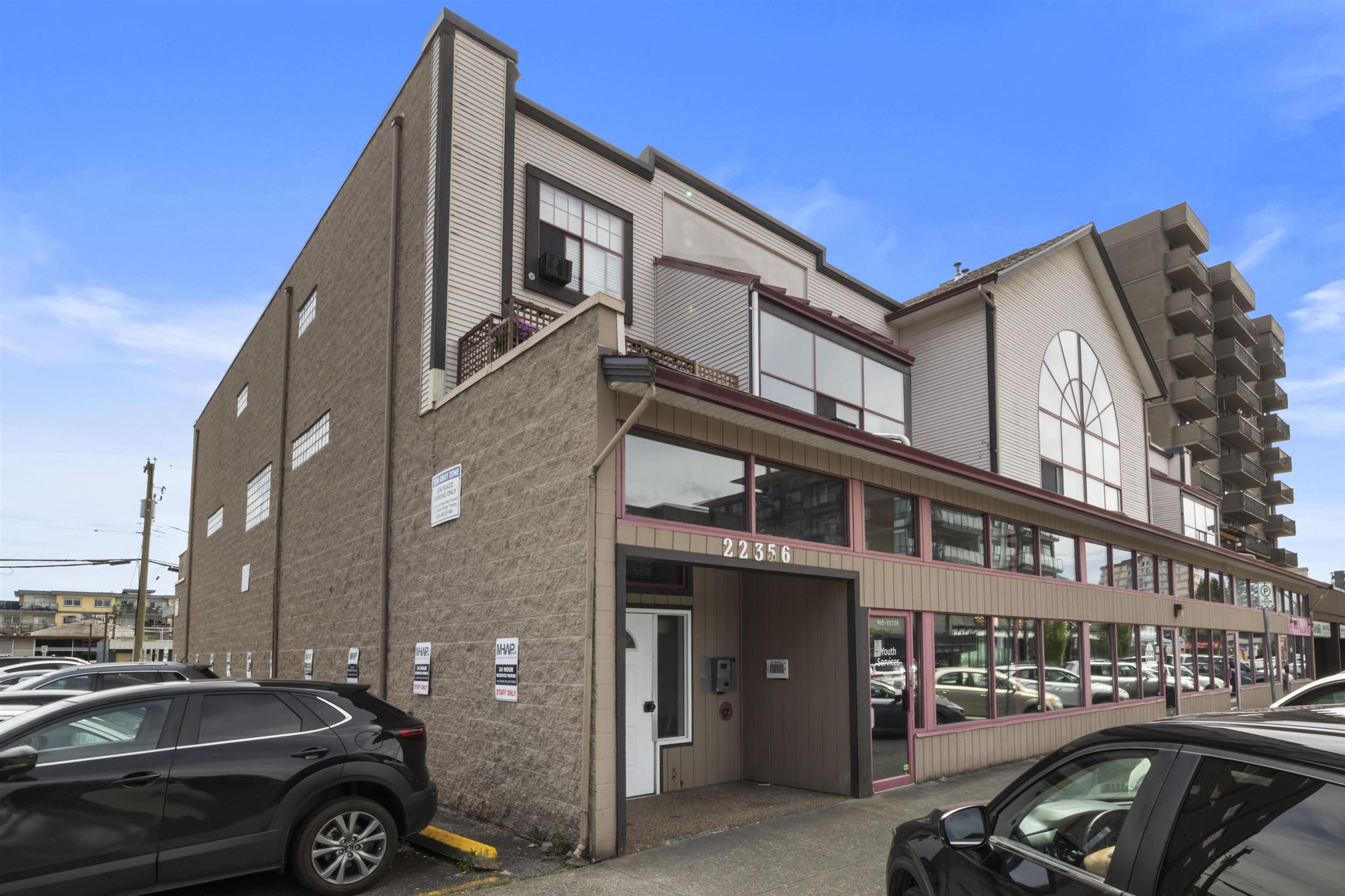 22356 Mcintosh Avenue, Maple Ridge - Exteriors - Photo 3