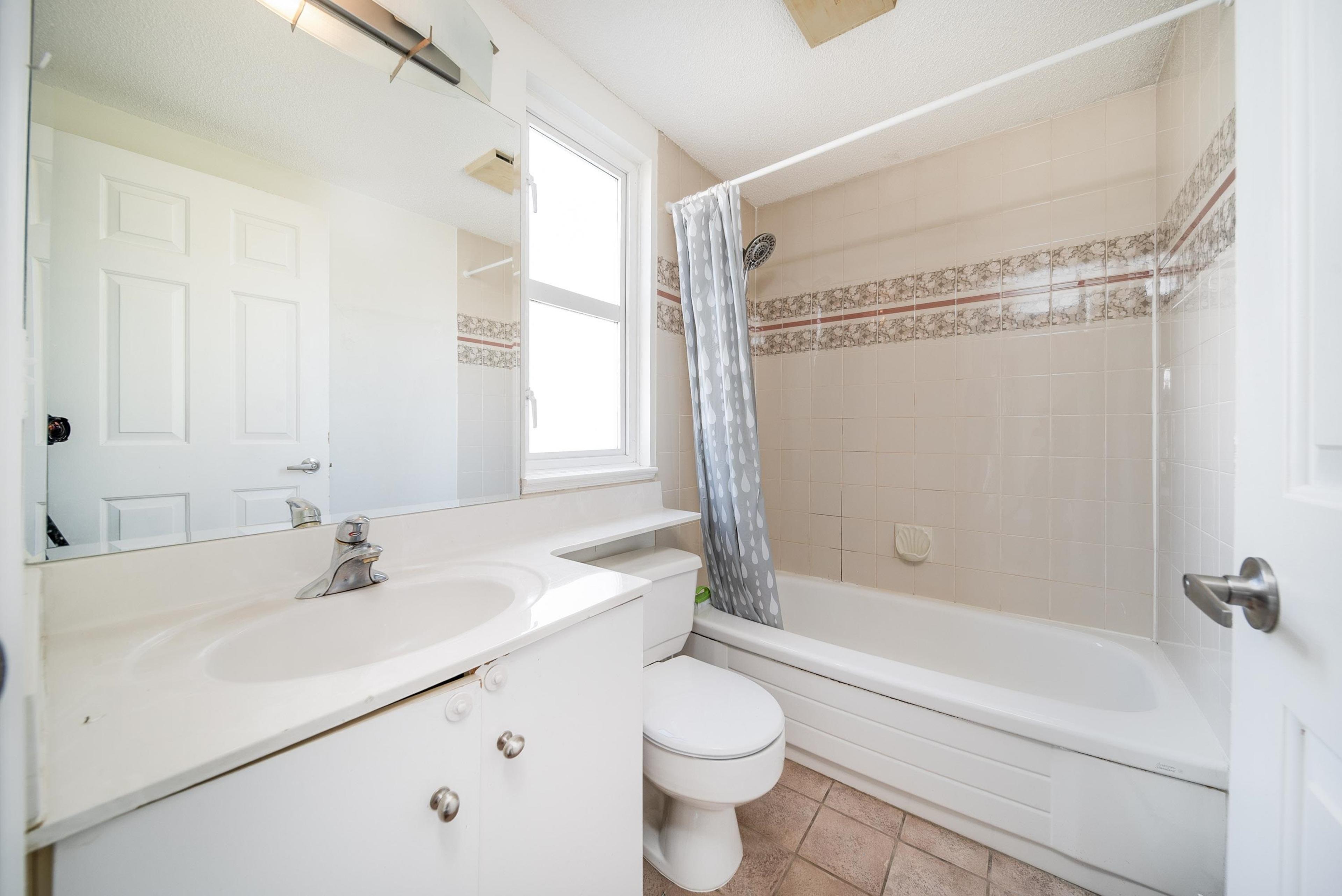 8728 Sw Marine Drive, Vancouver - Exteriors - Full Complex View - Photo 1