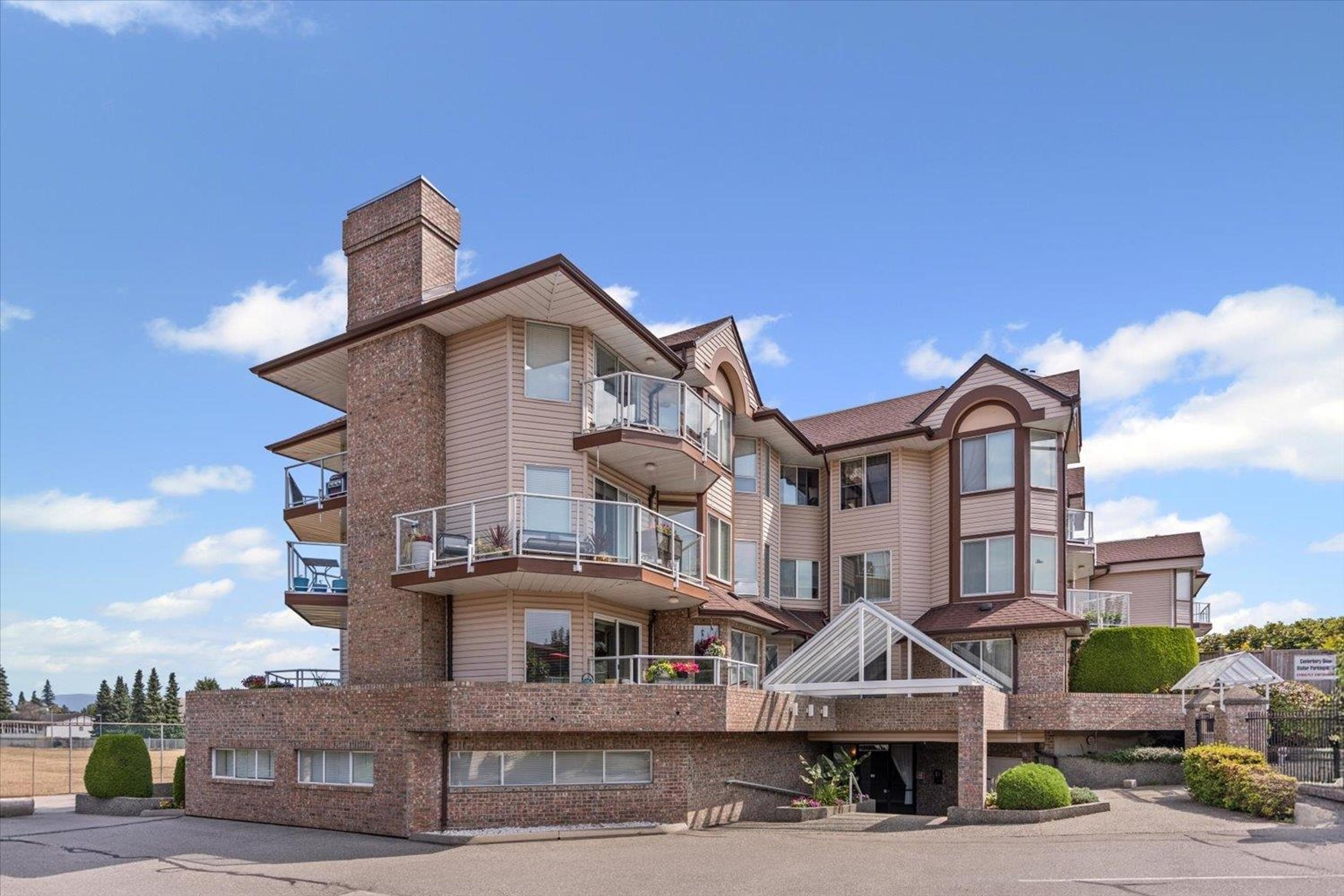 32669 George Ferguson Way, Abbotsford - Exteriors - Photo 1