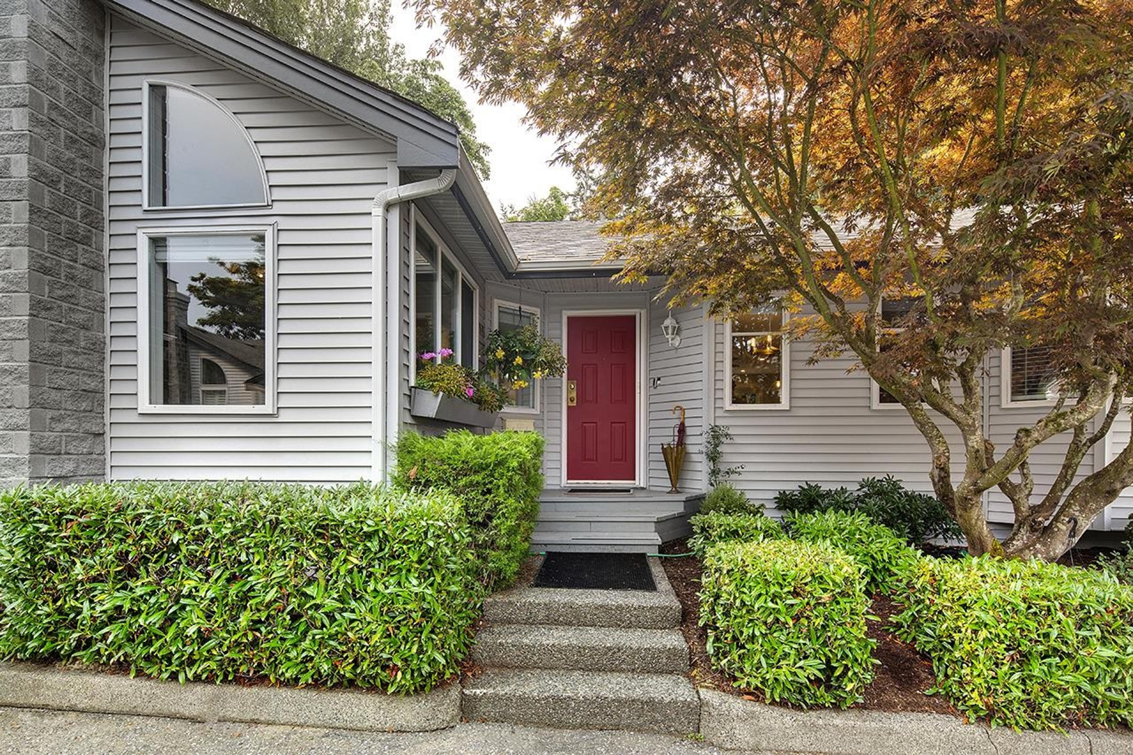 1744 128 Street, Surrey - Exteriors - Photo 1