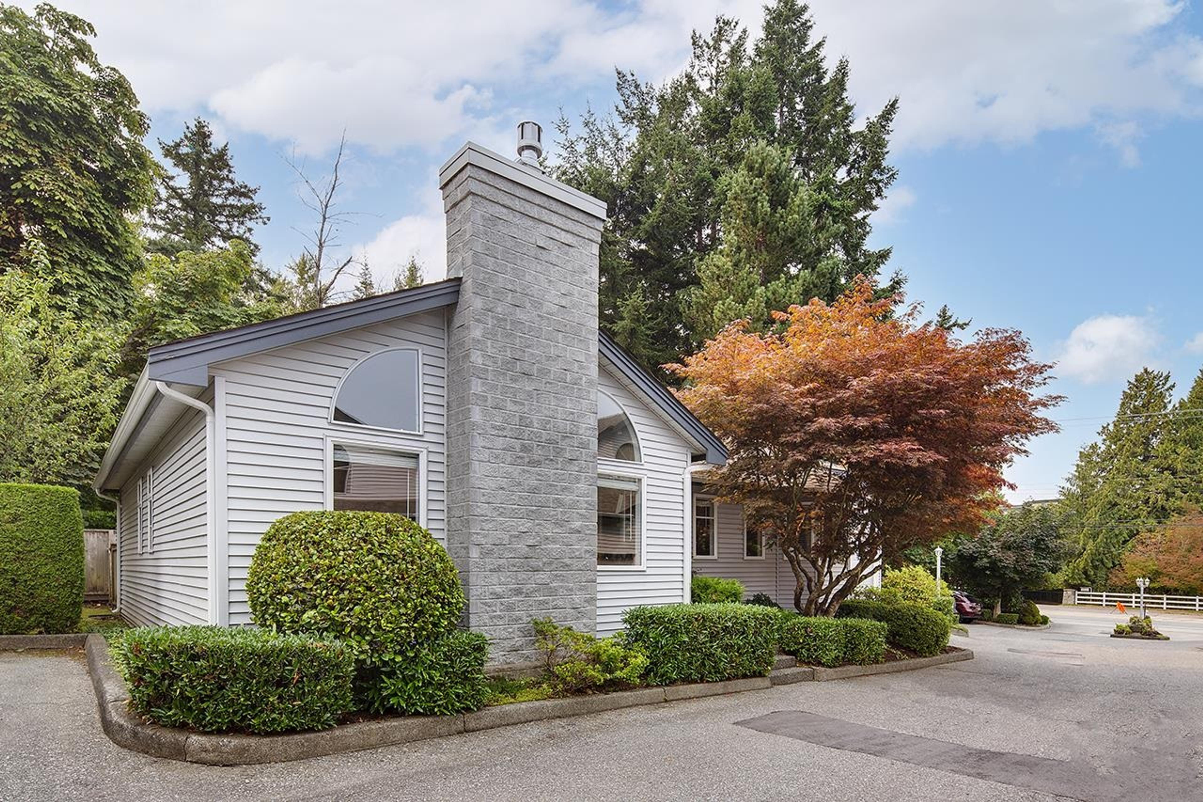 1744 128 Street, Surrey - Exteriors - Photo 6