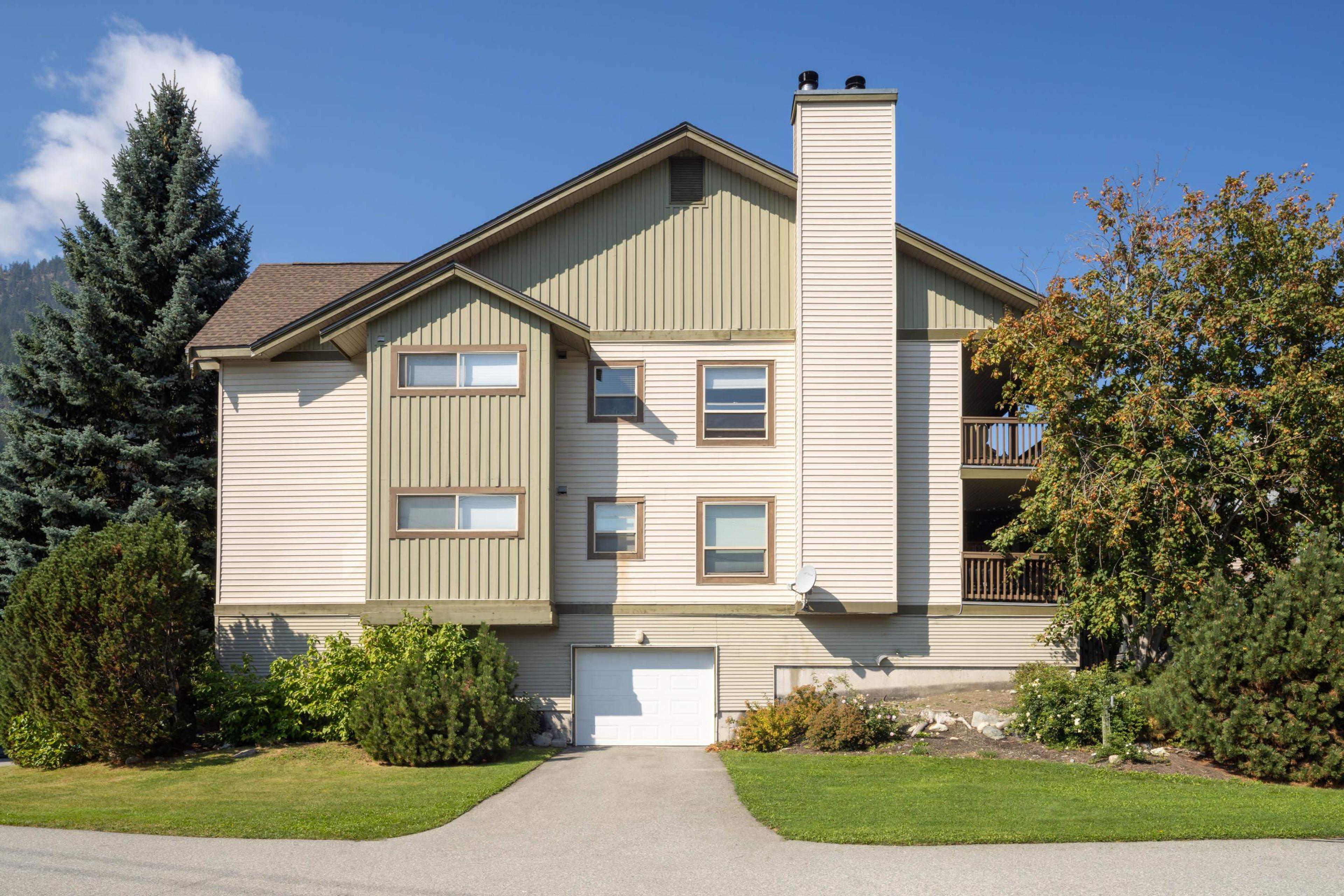 7410 Flint Street, Pemberton - Exteriors - Photo 6