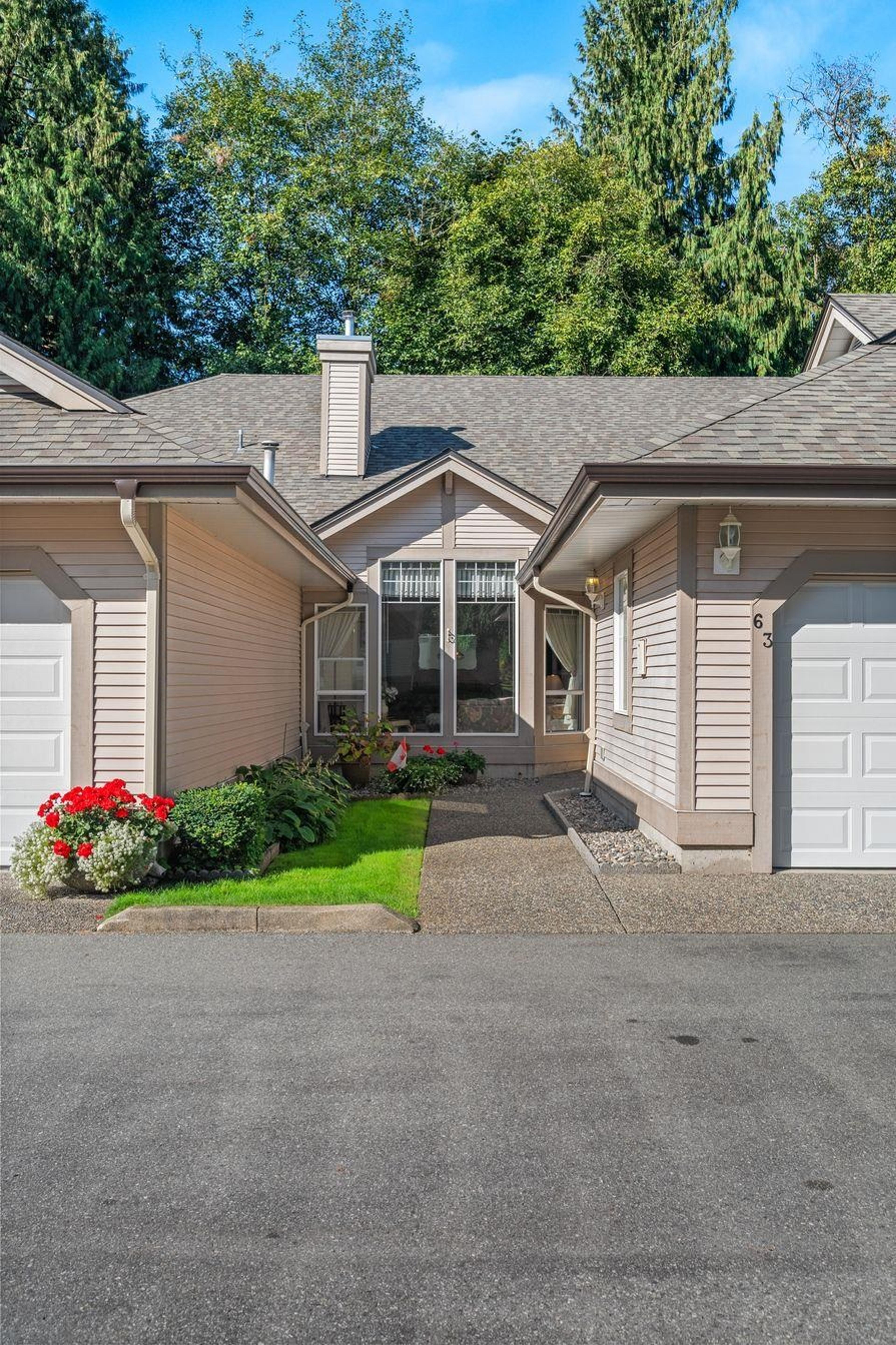 9025 216th Street, Langley - Exteriors - Photo 2