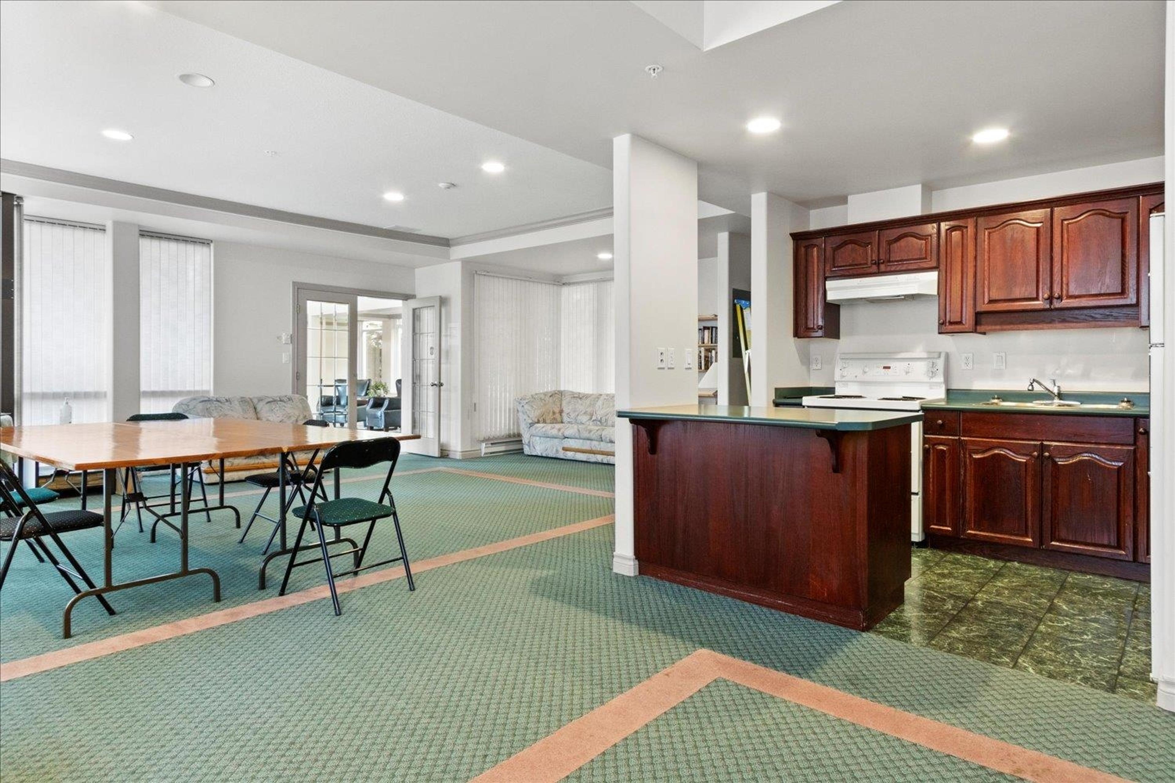 45700 Wellington Avenue, Chilliwack - Exteriors - Full Complex View - Photo 4