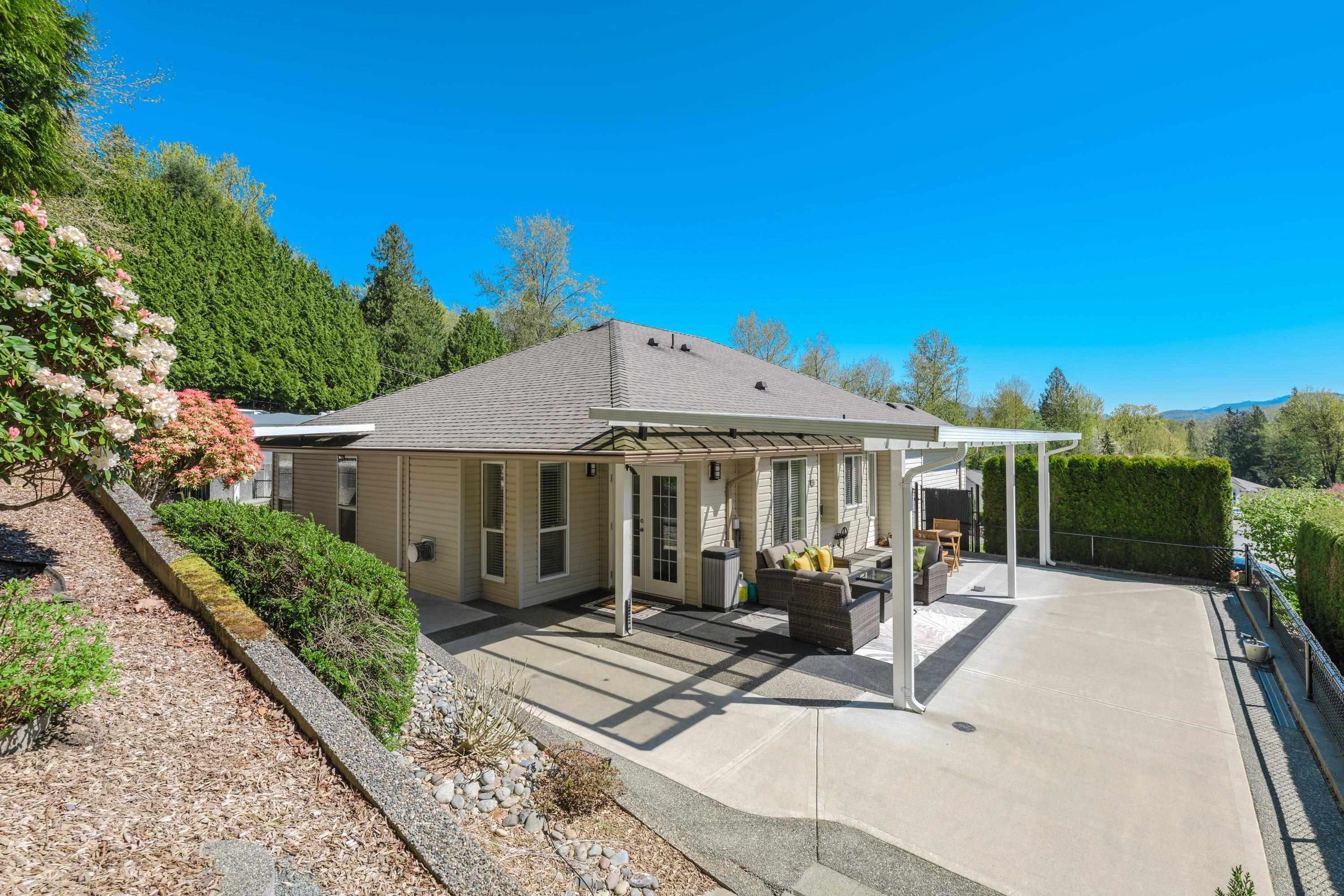 32250 Downes Road, Abbotsford - Exteriors - Photo 2