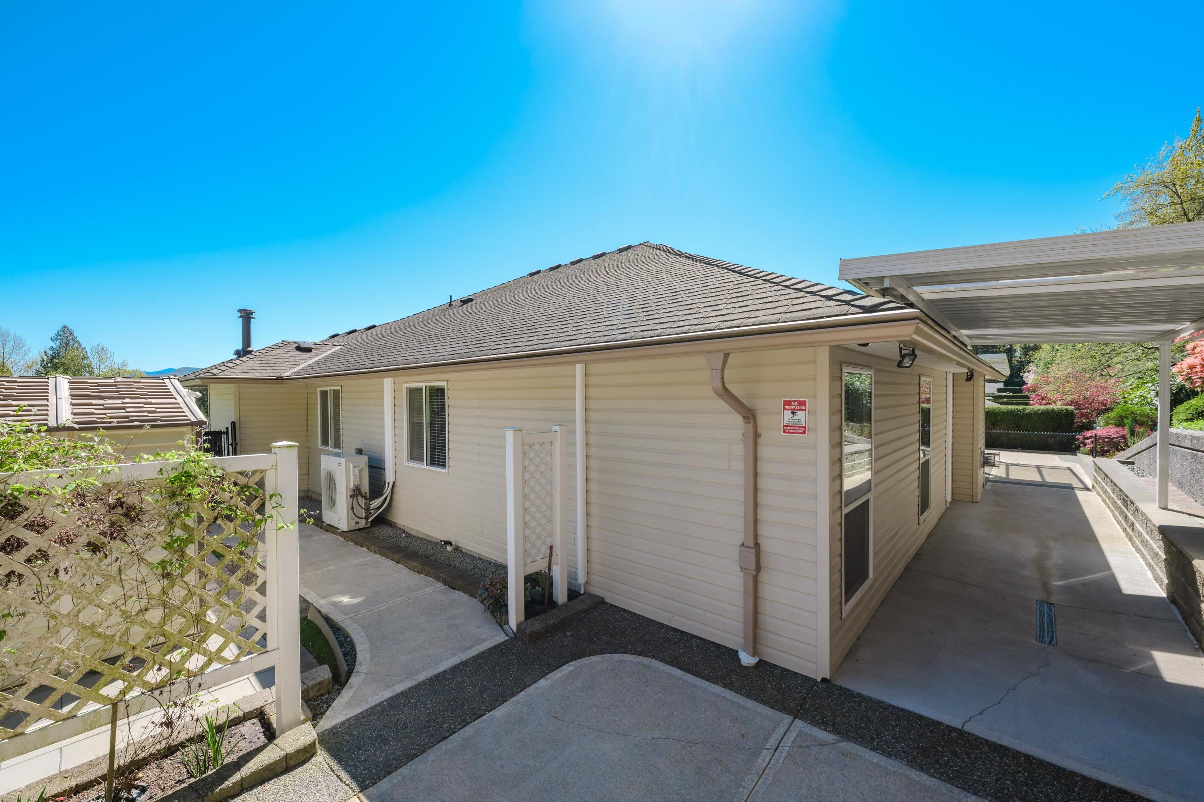 32250 Downes Road, Abbotsford - Exteriors - Photo 3