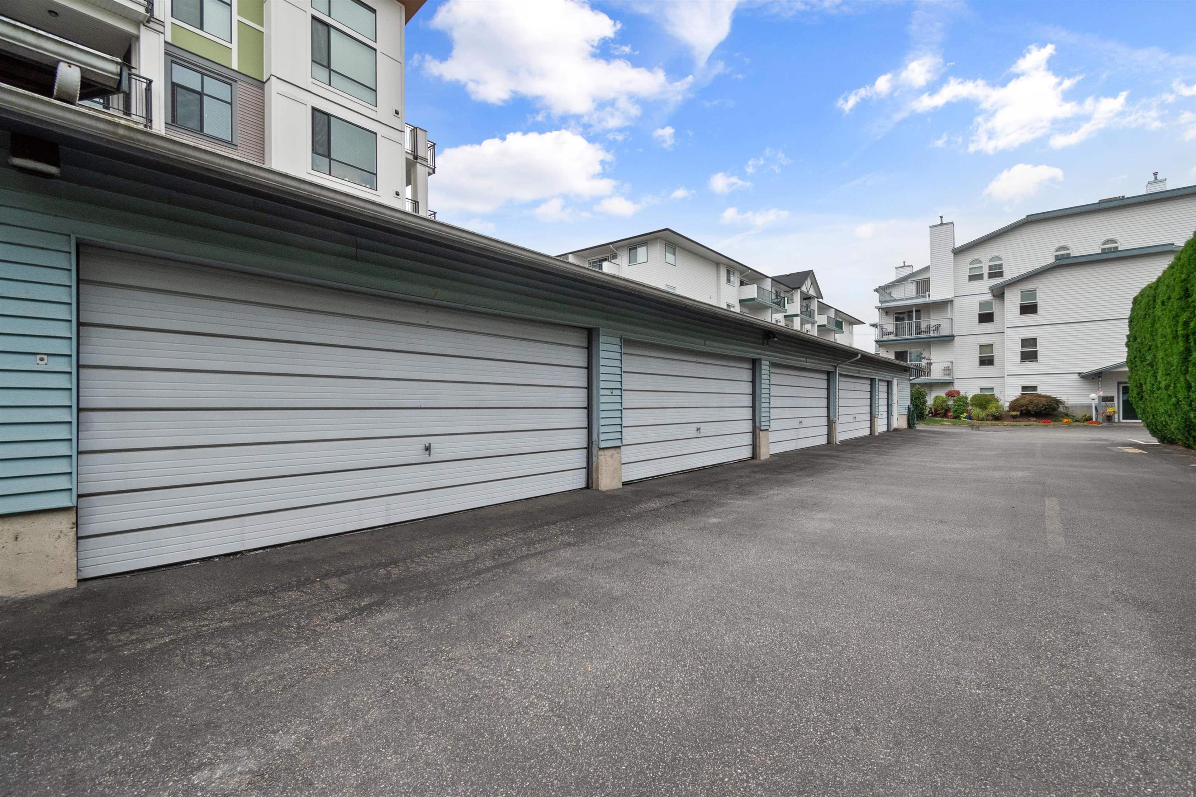 9175 Edward Street, Chilliwack - Exteriors - Full Complex View - Photo 4