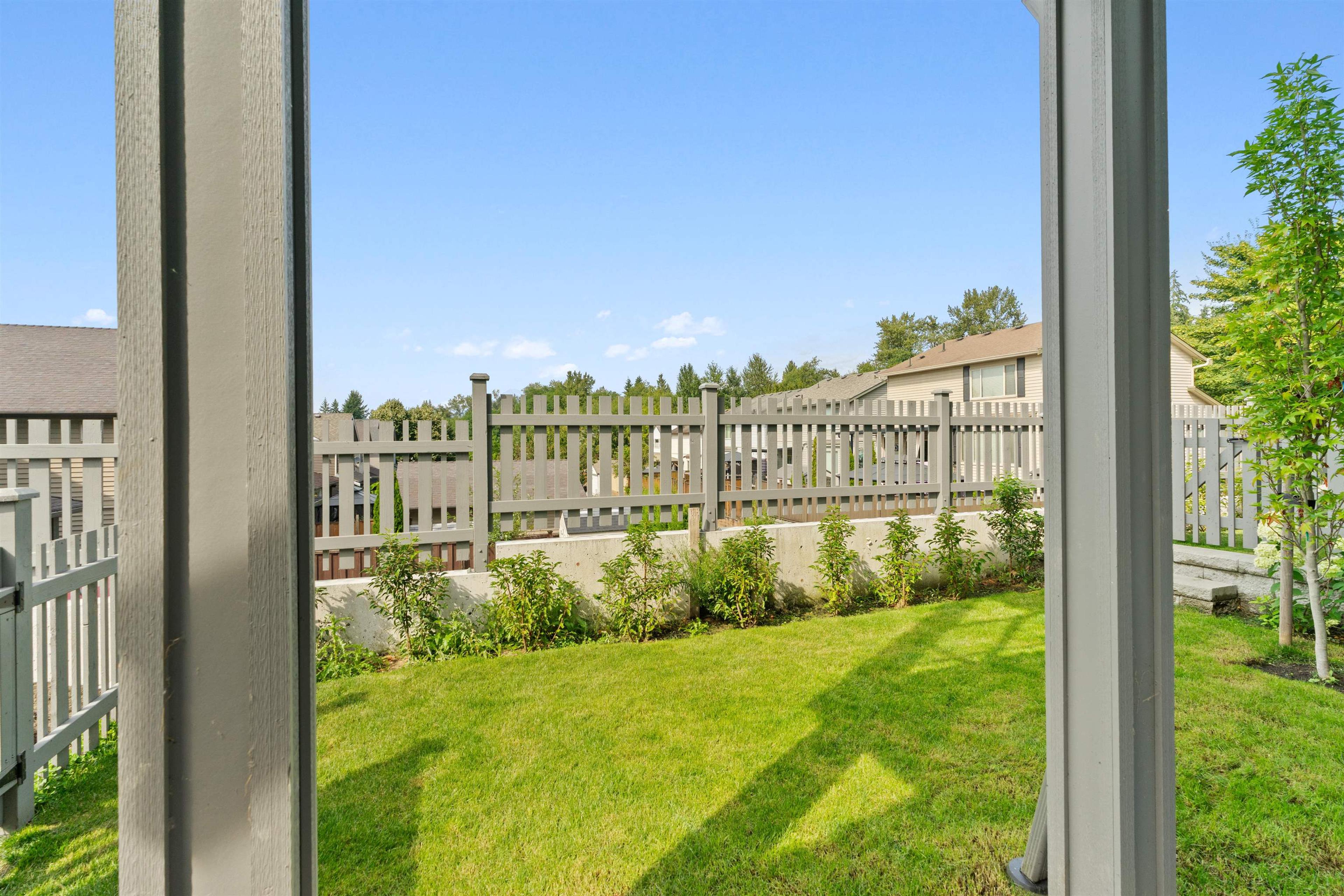 10640 248 Street, Maple Ridge - Outdoor Amenities - Garden / Yard/ Backyard/ Porch/ Deck - Photo 1