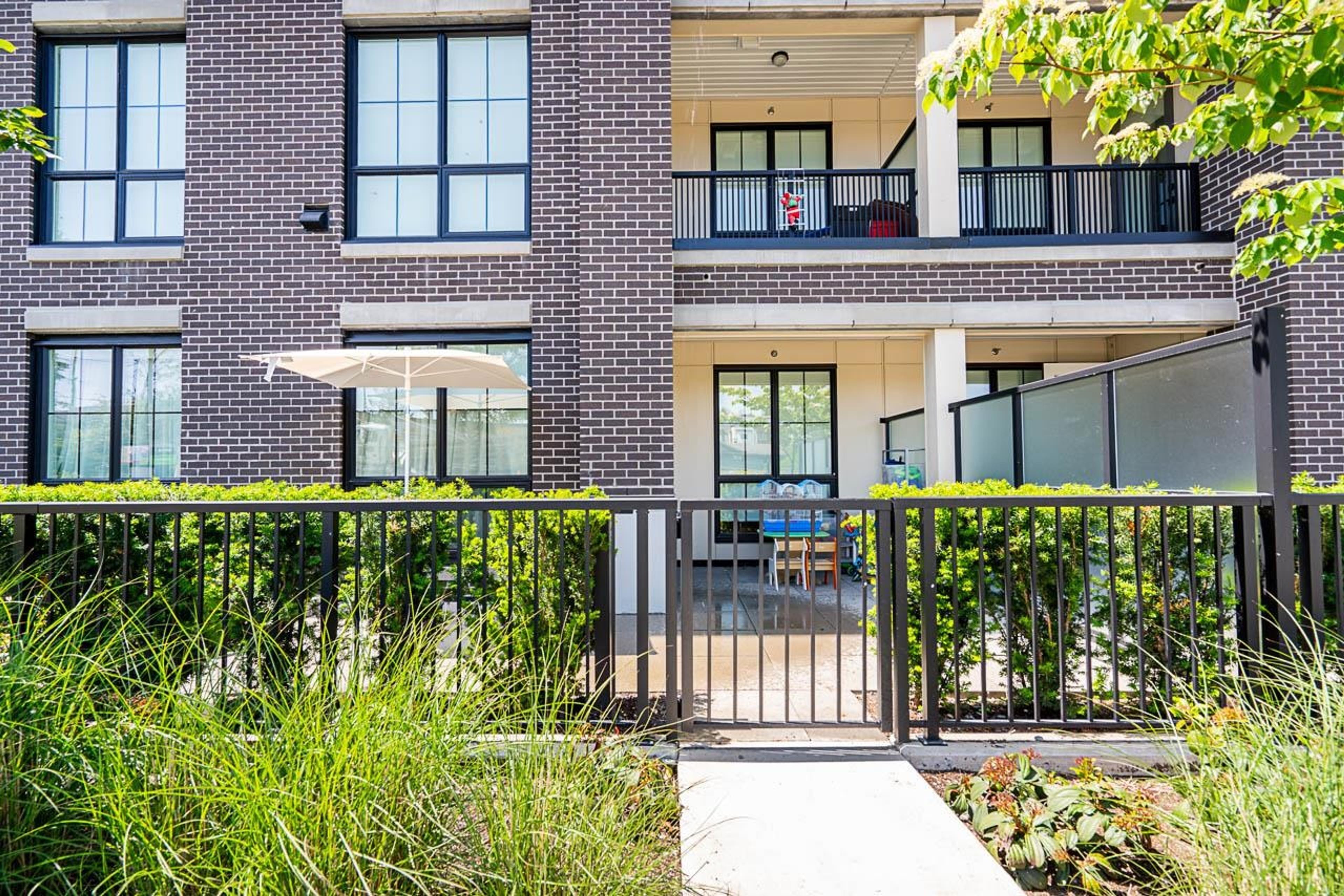 20077 84 Avenue, Langley - Exteriors - Photo 3