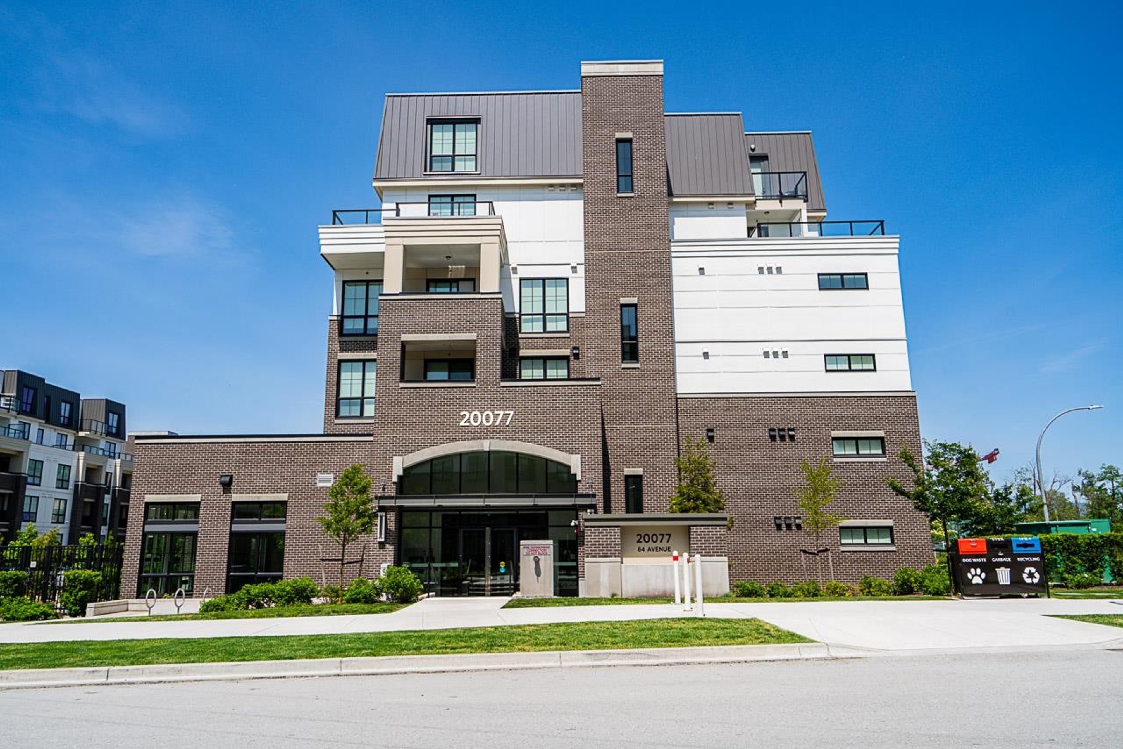 20077 84 Avenue, Langley - Exteriors - Photo 5