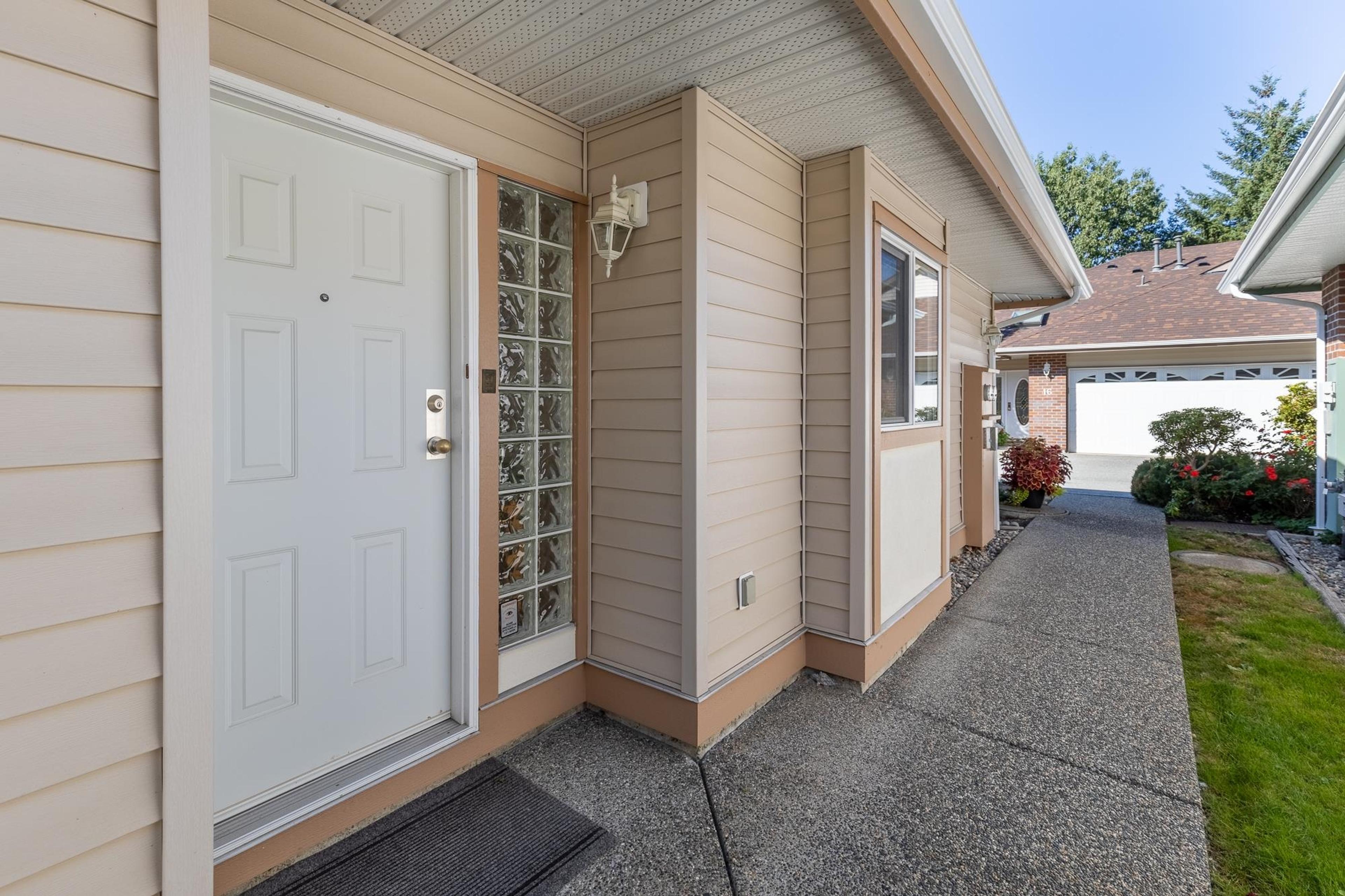 18939 65 Avenue, Surrey - Exteriors - Photo 2