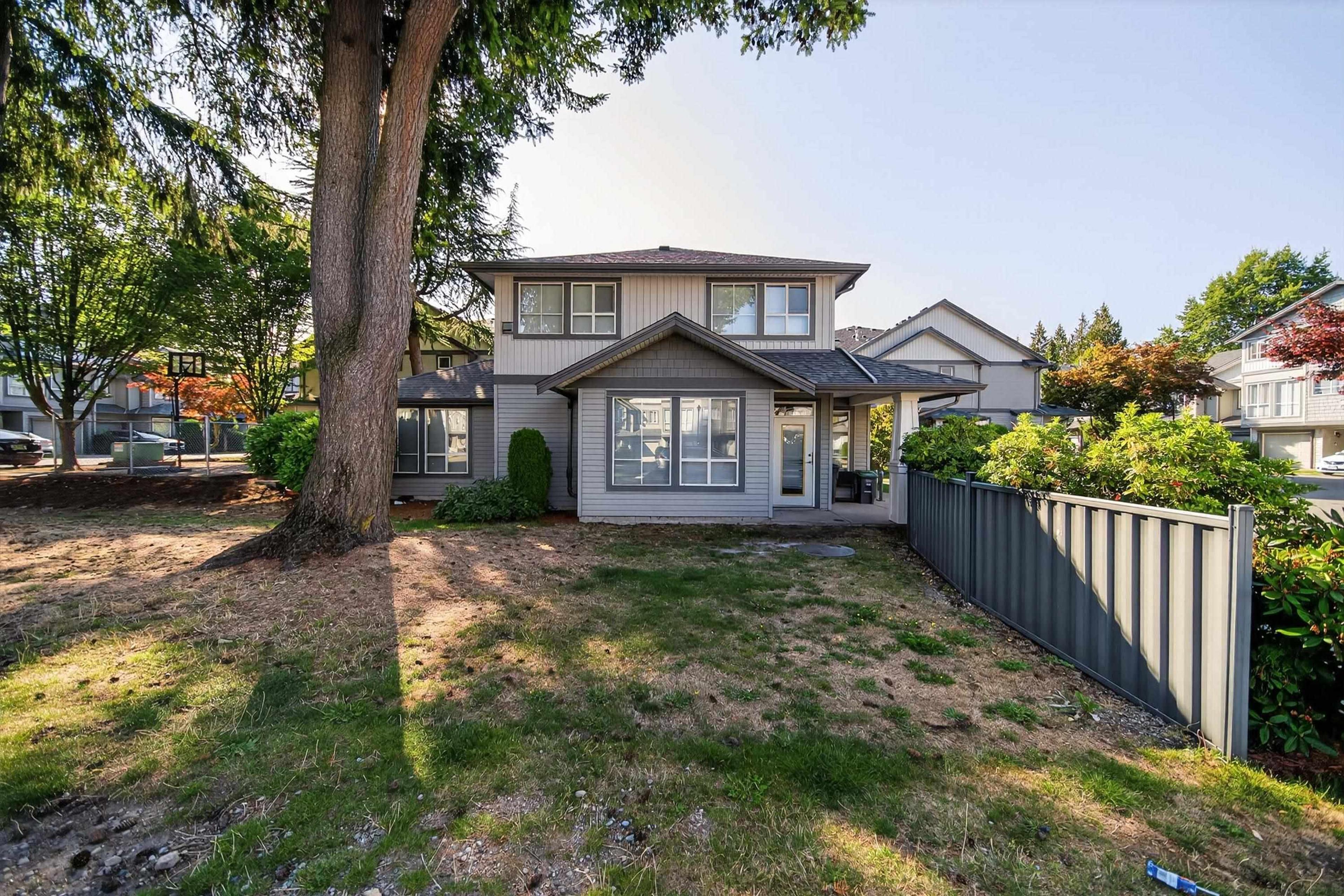 7250 144 Street, Surrey - Exteriors - Photo 4