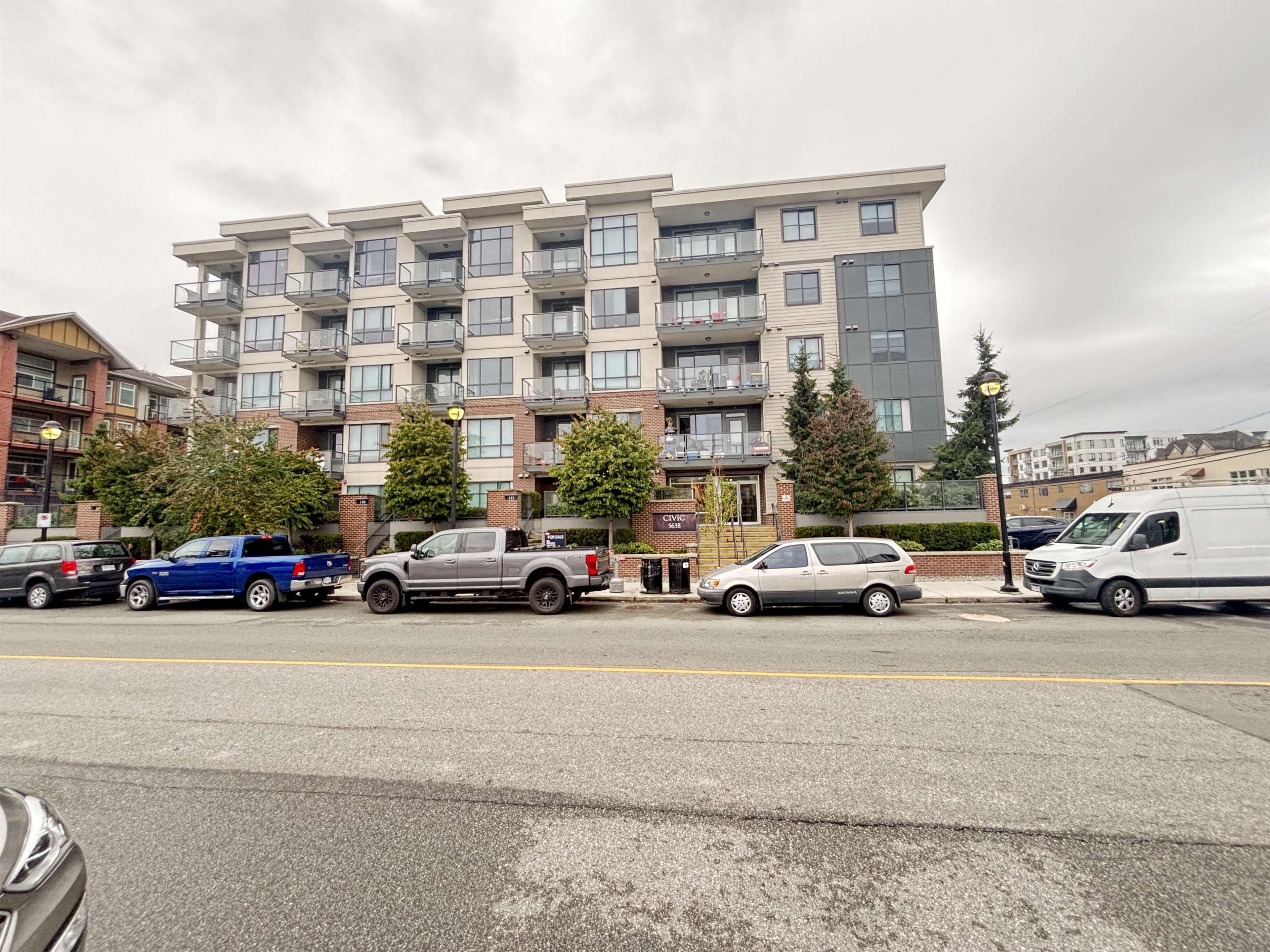 5638 201a Street, Langley - Exteriors - Photo 1