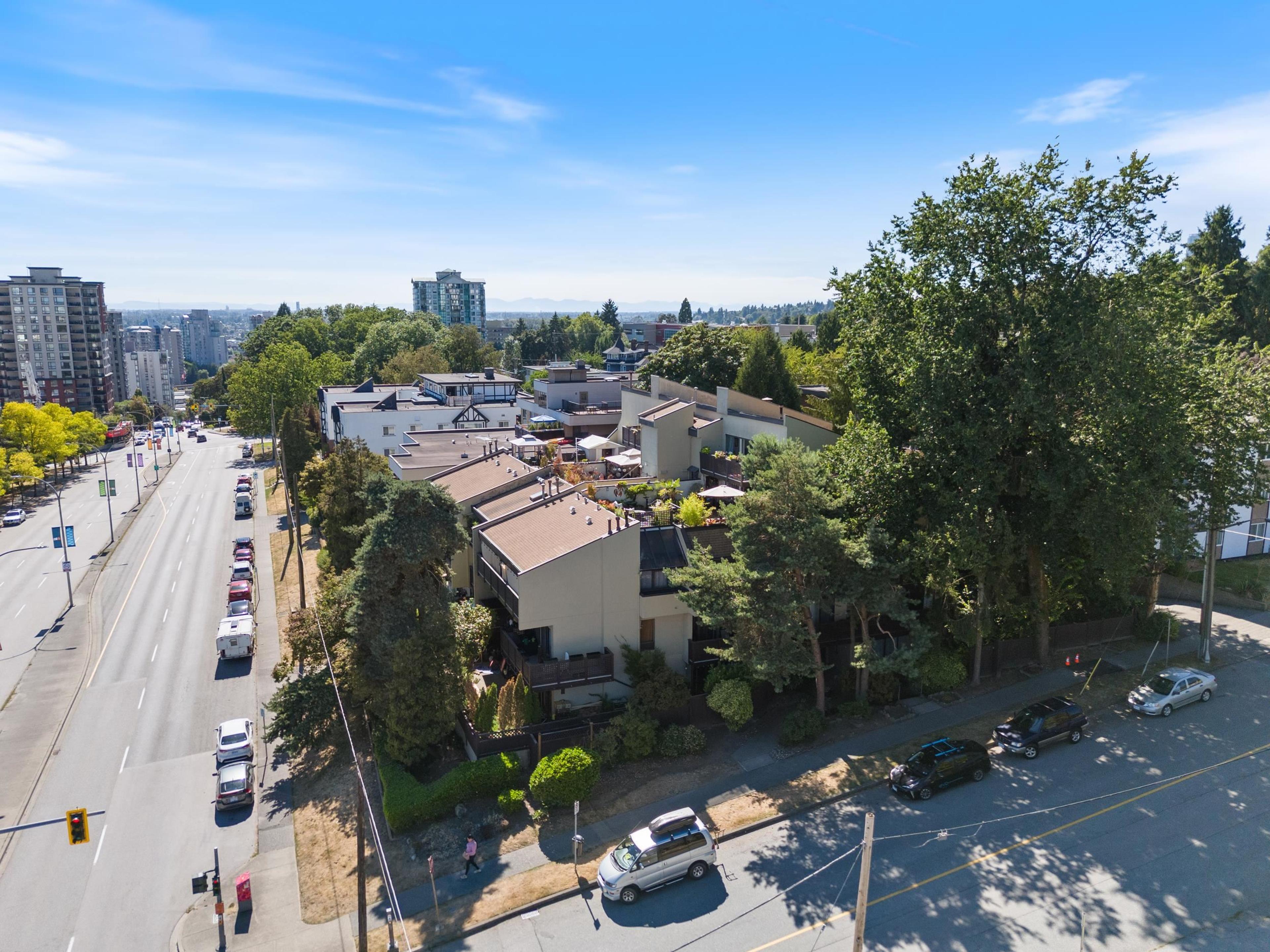 110 Seventh Street, New Westminster - Exteriors - Full Complex View, Drone/Aerial View - Photo 5