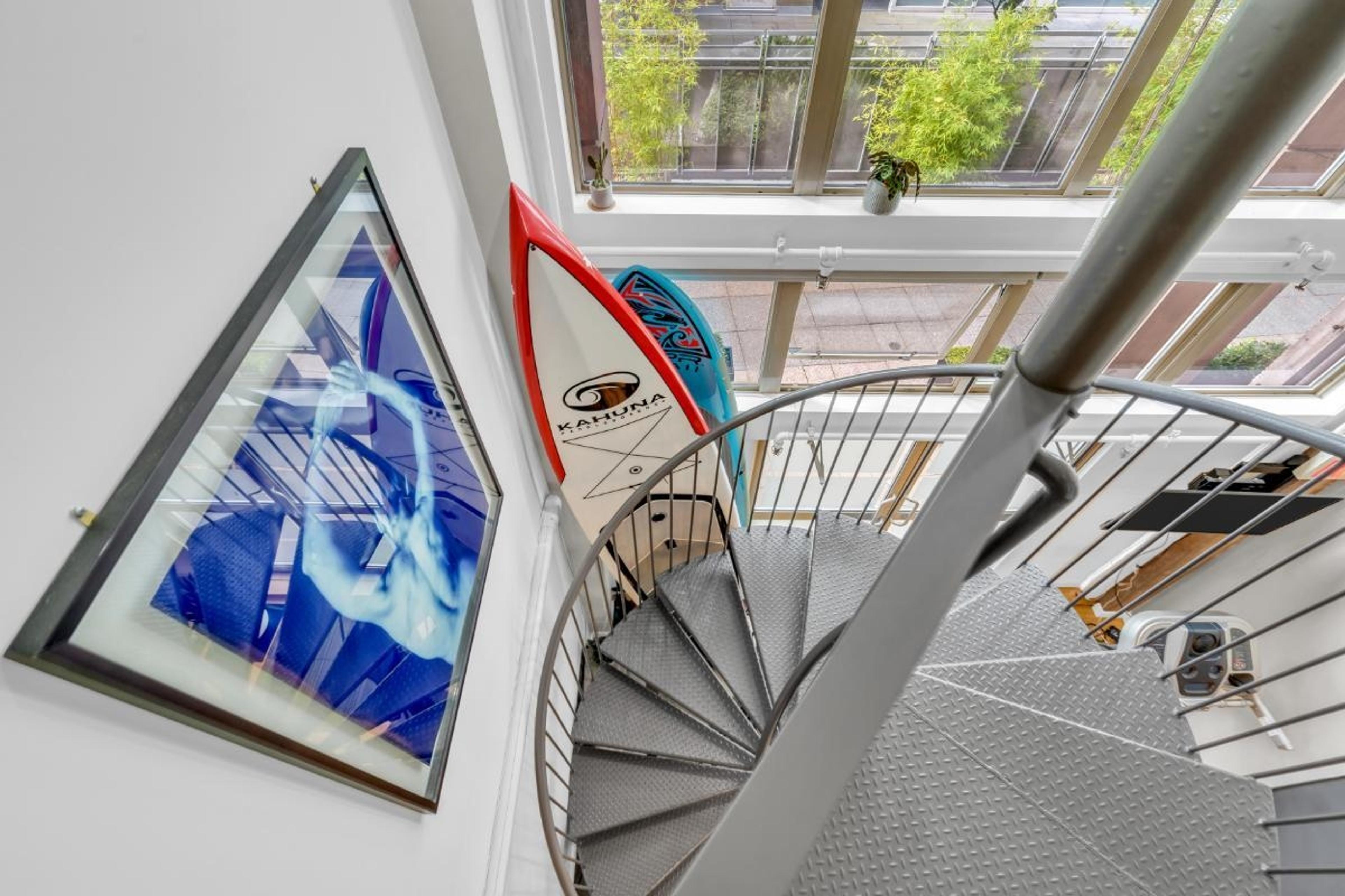 1529 W 6th Avenue, Vancouver - Exteriors - Photo 2