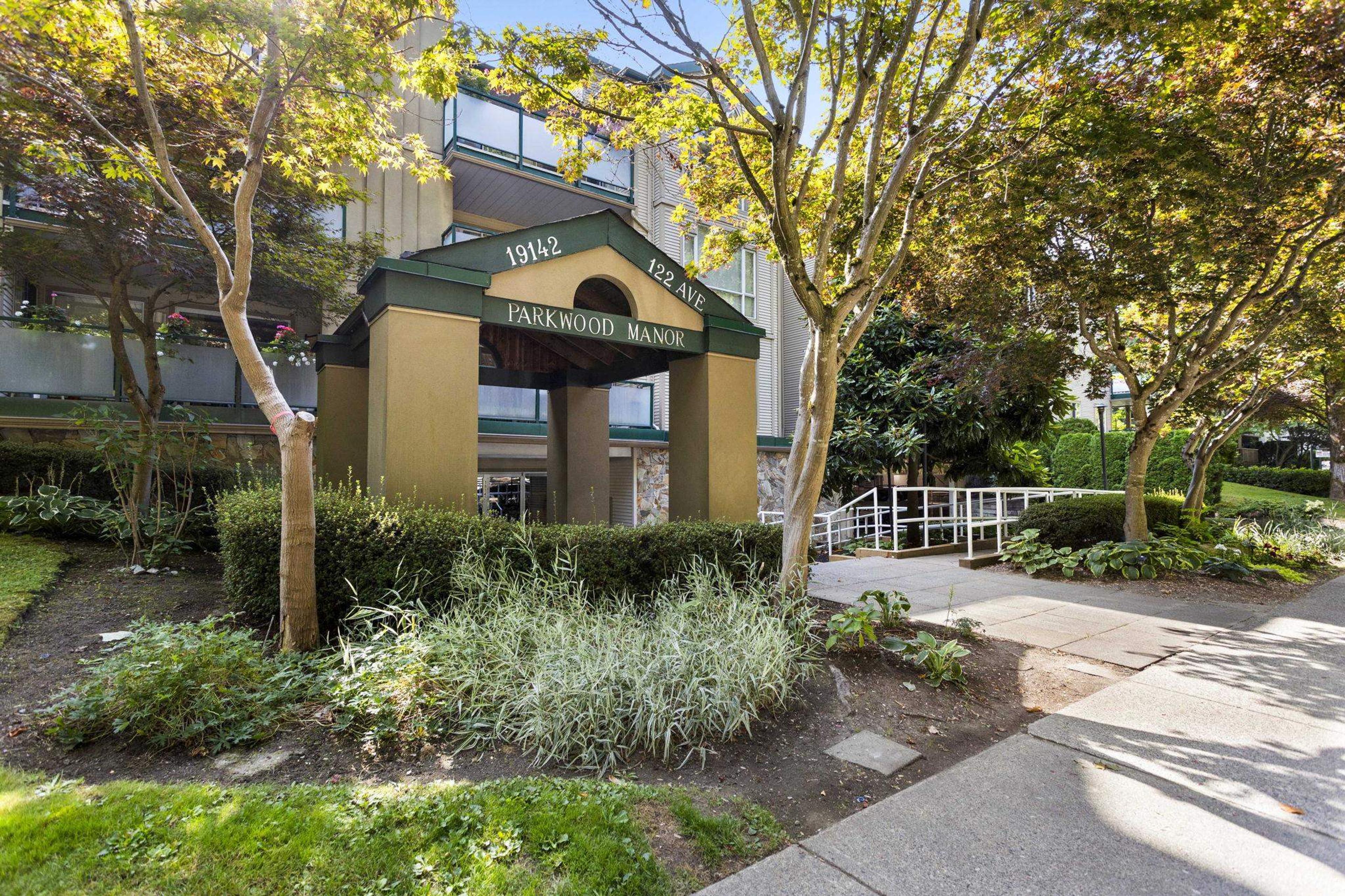 19142 122 Avenue, Pitt Meadows - Exteriors - Photo 2