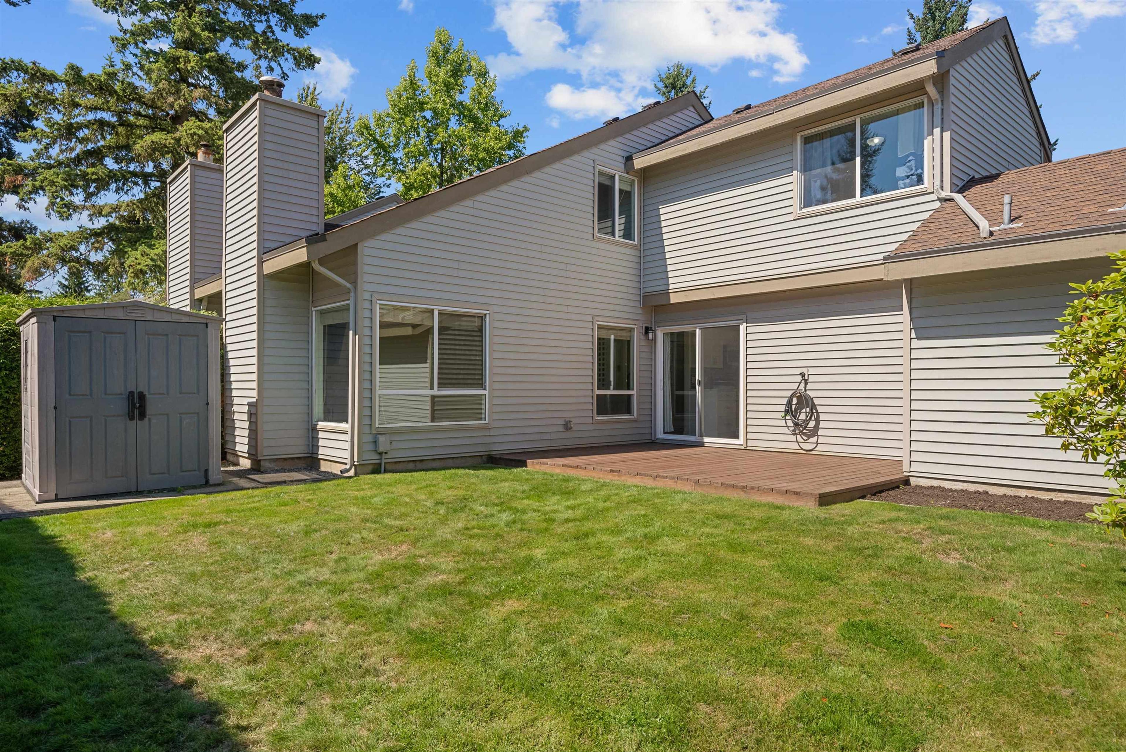 6211 W Greenside Drive, Surrey - Exteriors - Photo 1