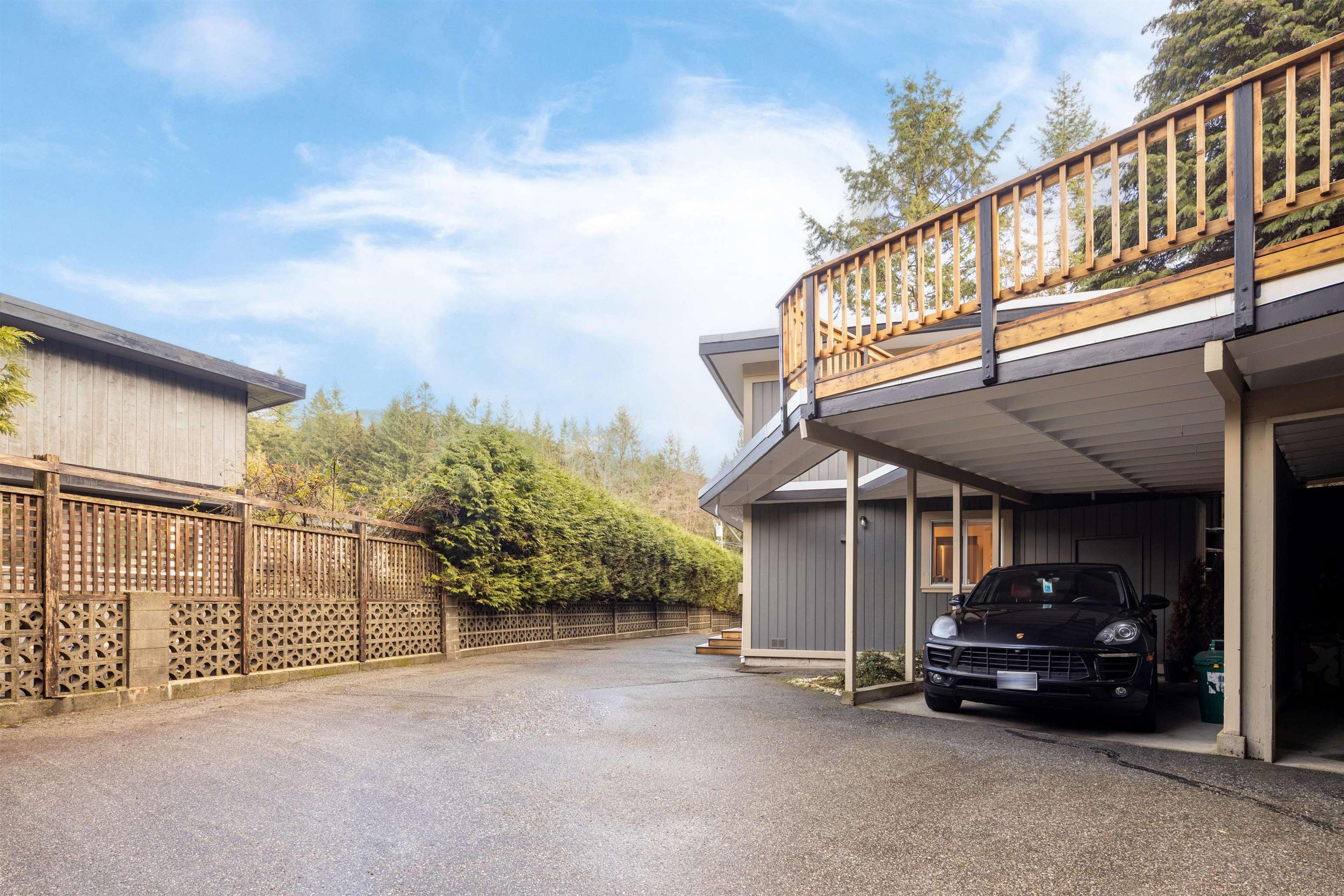 8 Glenmore Drive, West Vancouver - Exteriors - Photo 1