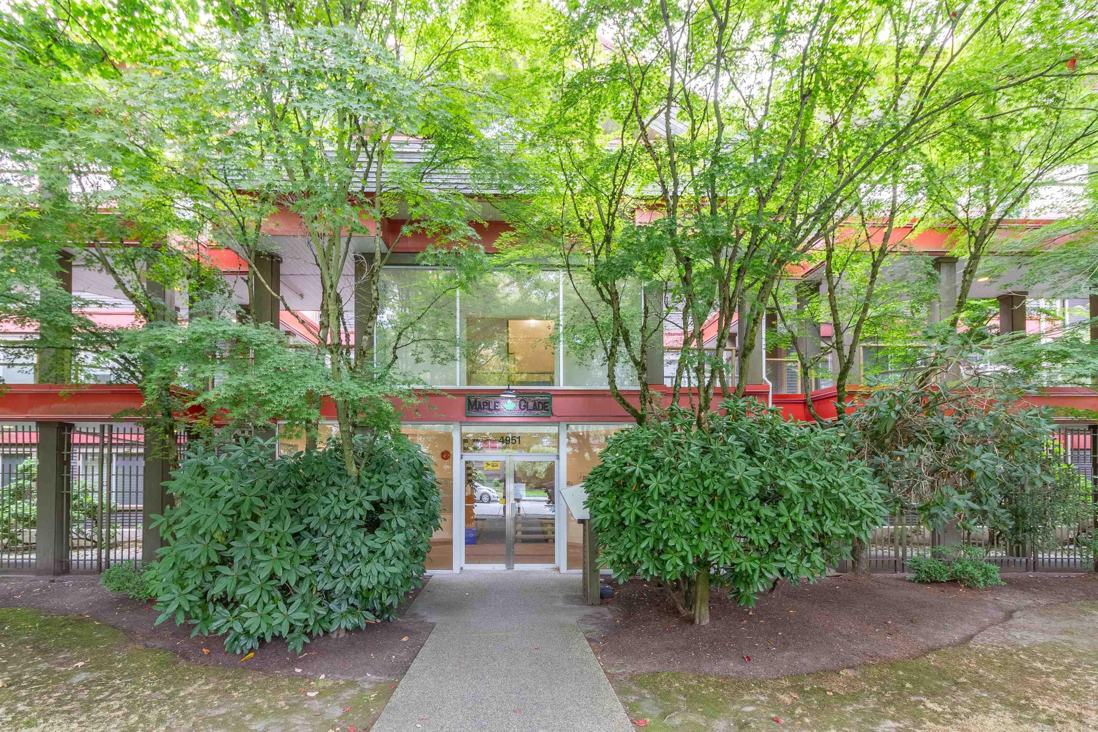 4951 Sanders Street, Burnaby - Exteriors - Photo 3