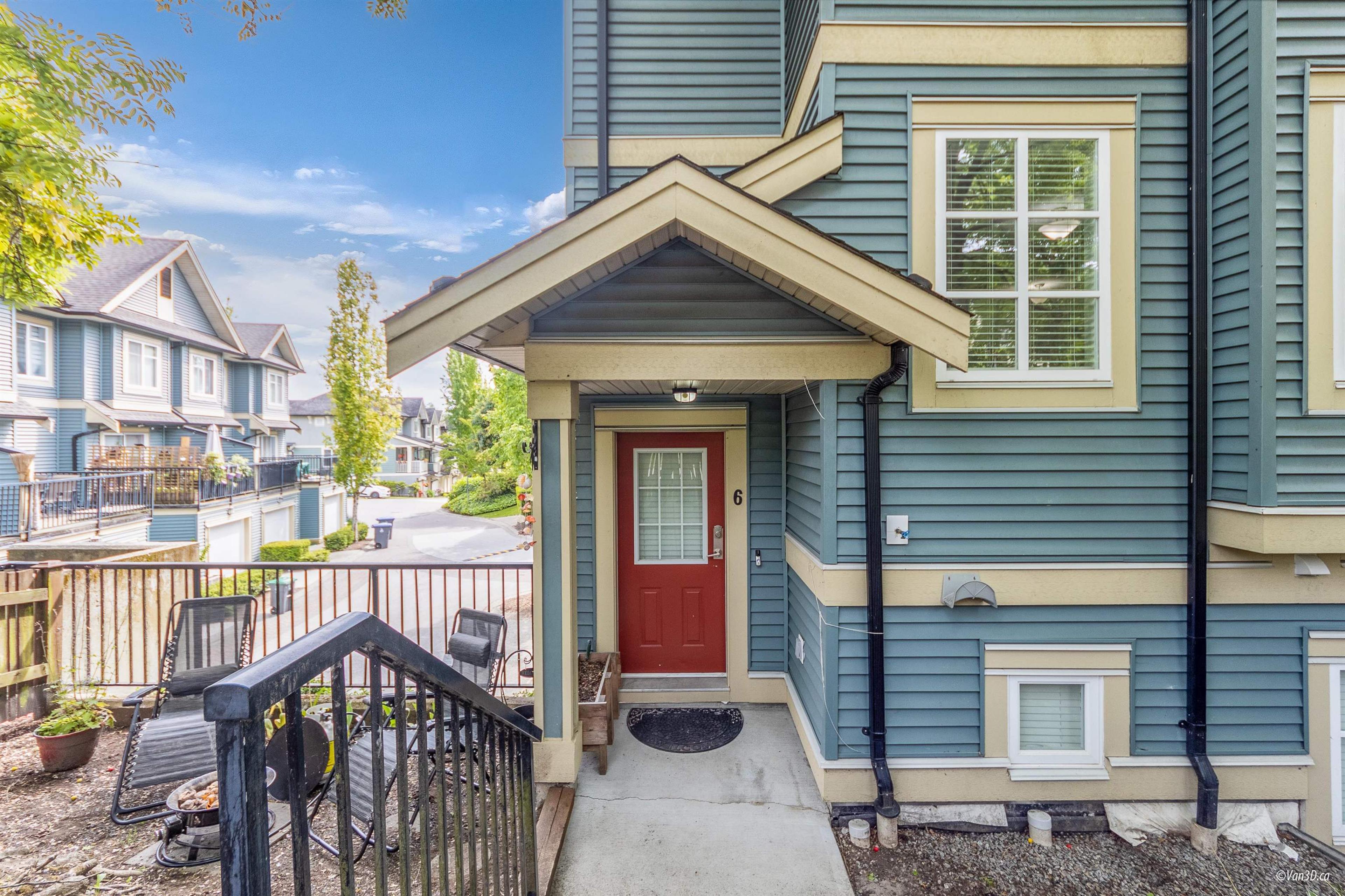 6635 192 Street, Surrey - Exteriors - Photo 1