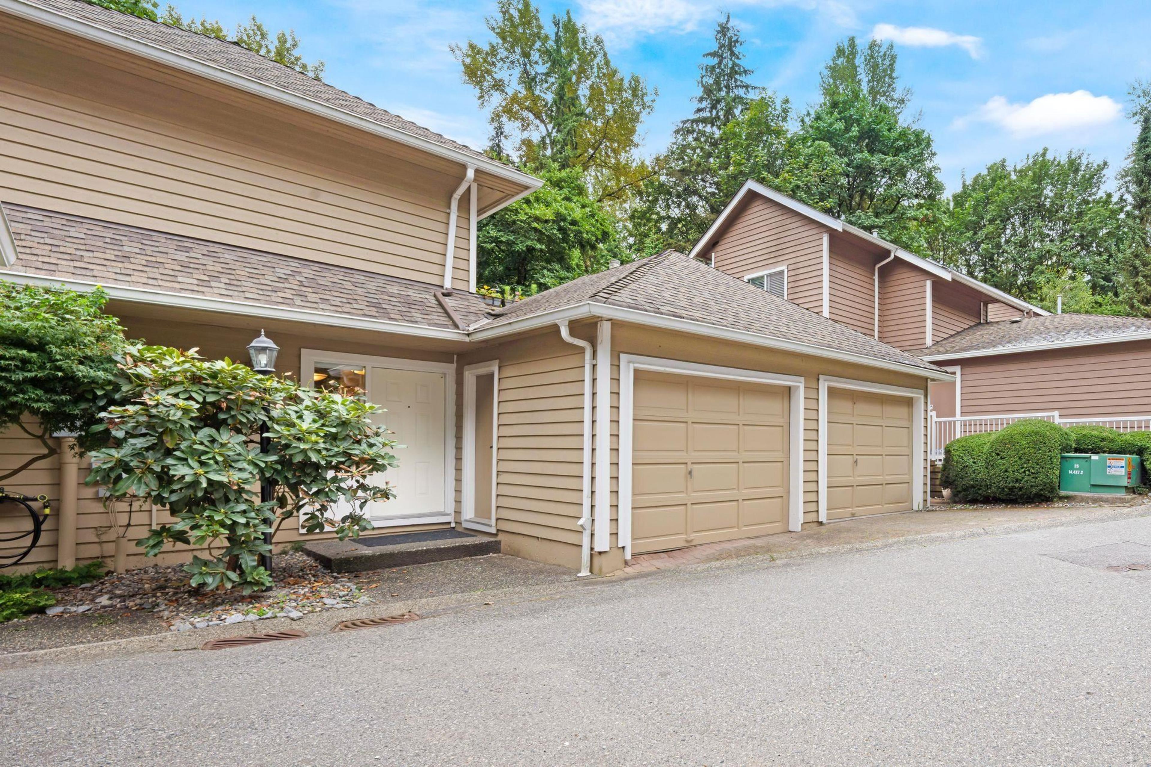9000 Ash Grove Crescent, Burnaby - Exteriors - Full Complex View - Photo 4