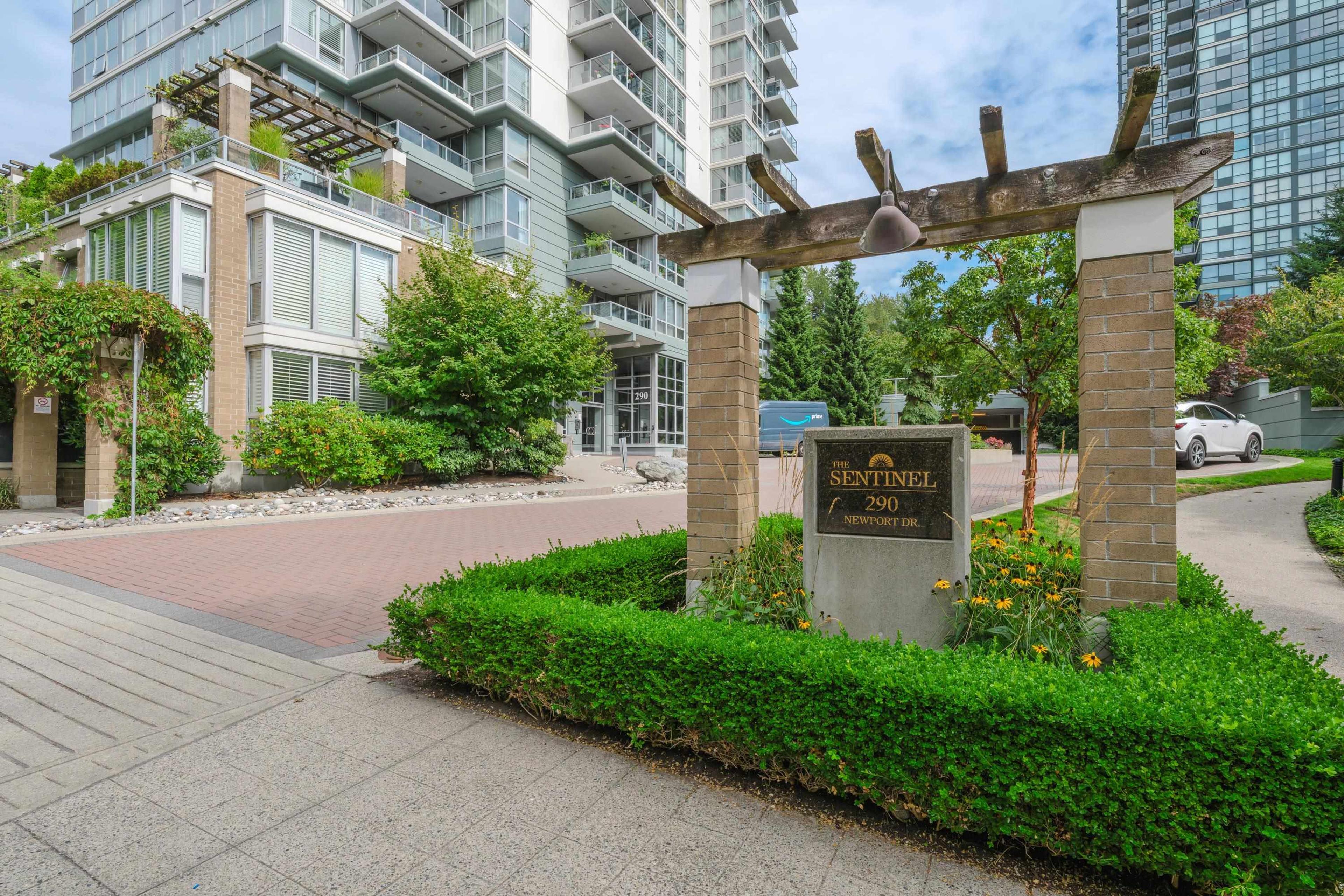 290 Newport Drive, Port Moody - Exteriors - Photo 2