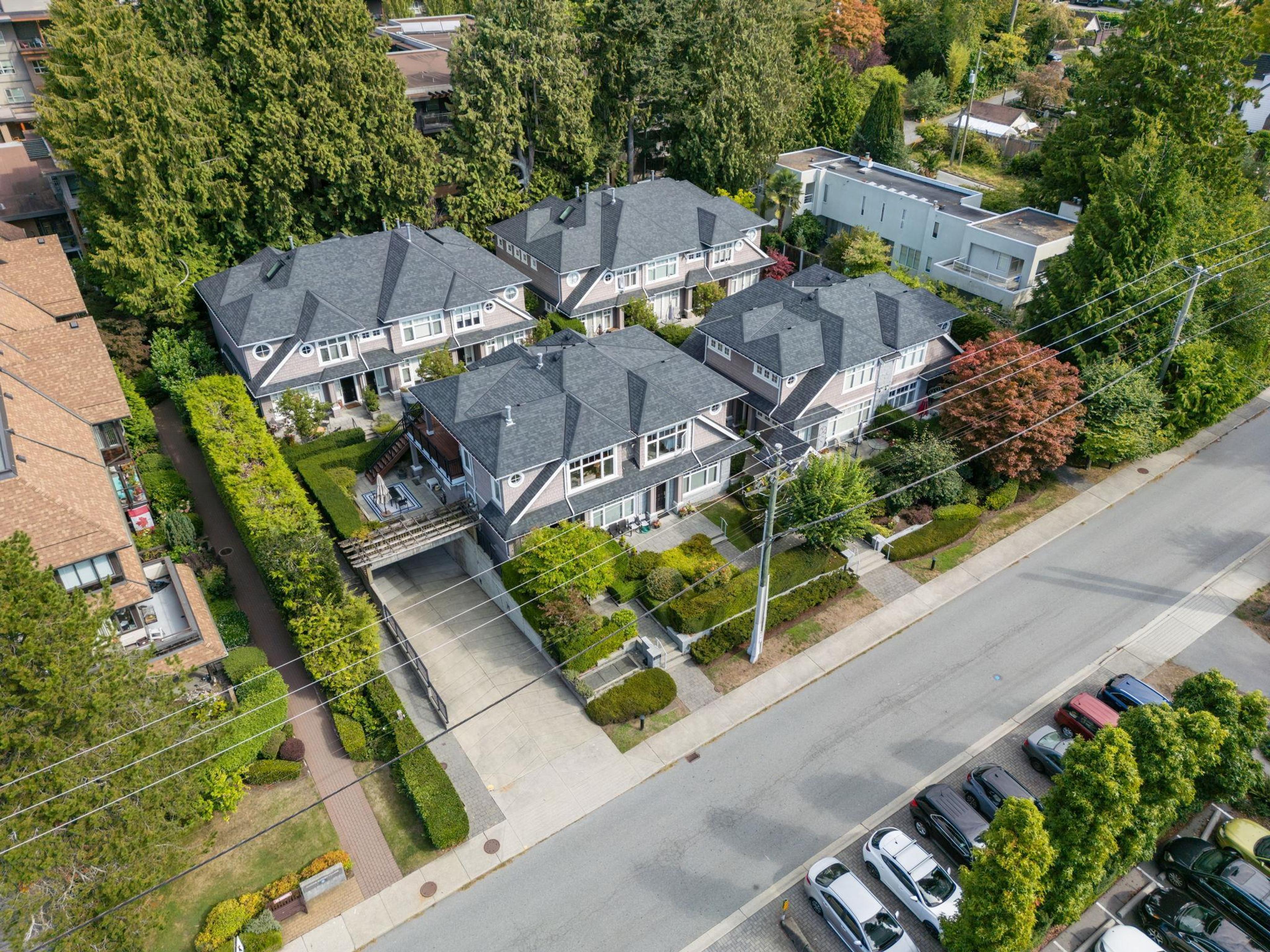 2129 Gordon Avenue, West Vancouver - Exteriors - Full Complex View, Drone/Aerial View - Photo 4