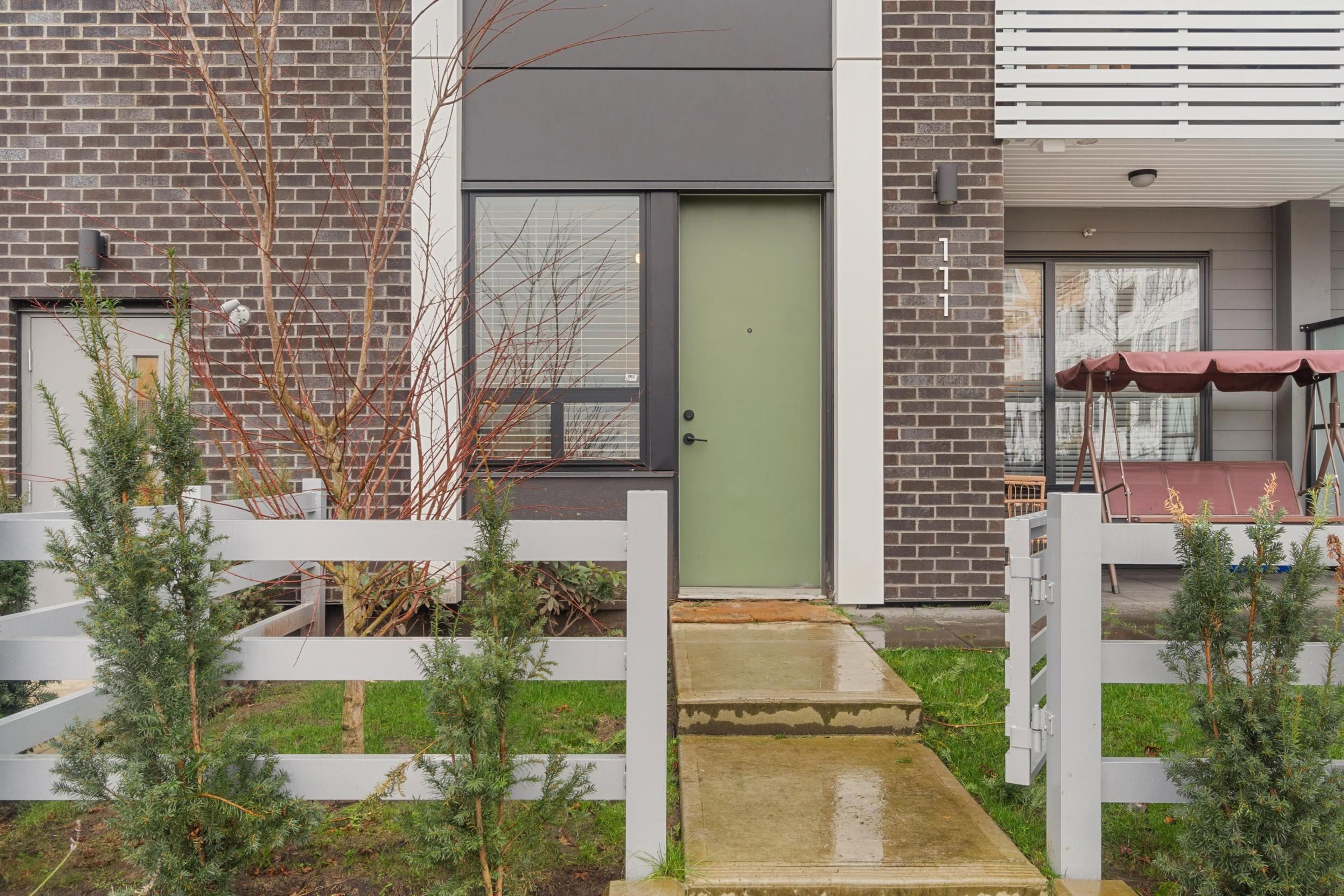 15825 85 Avenue, Surrey - Exteriors - Photo 1