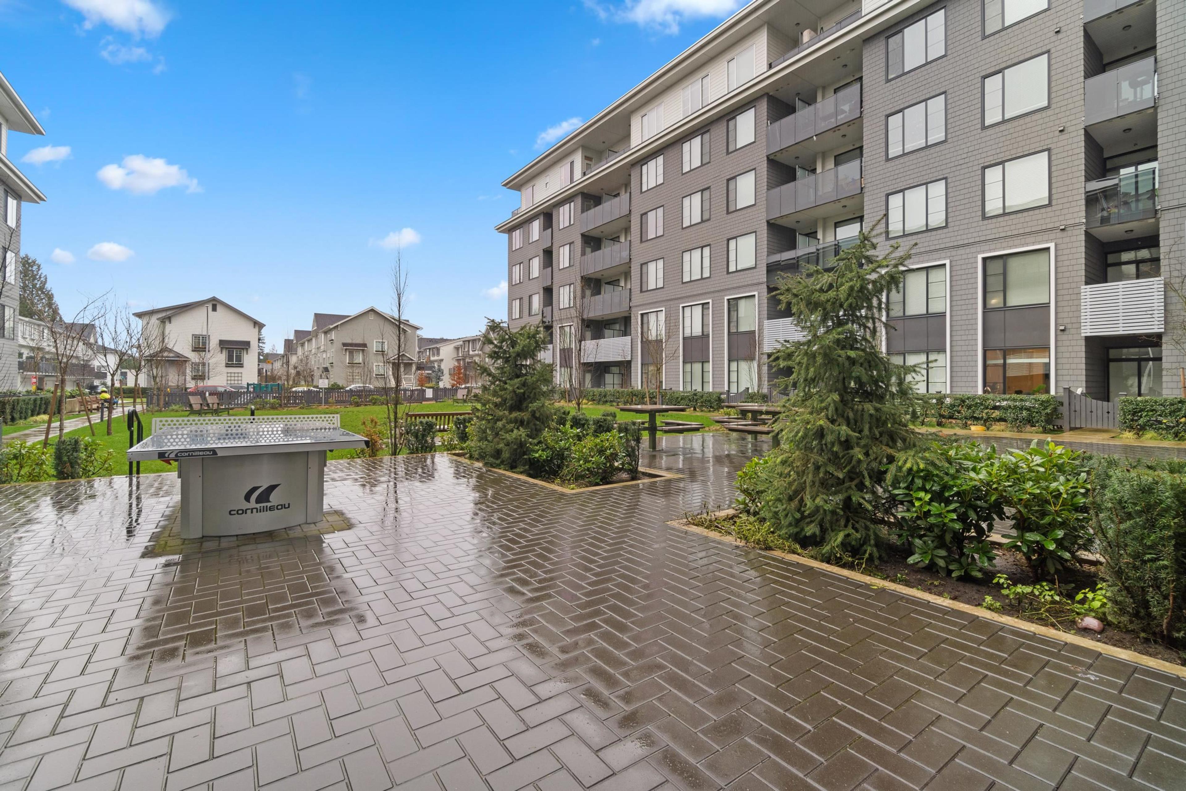 15858 Fraser Highway, Surrey - Exteriors - Full Complex View - Photo 4