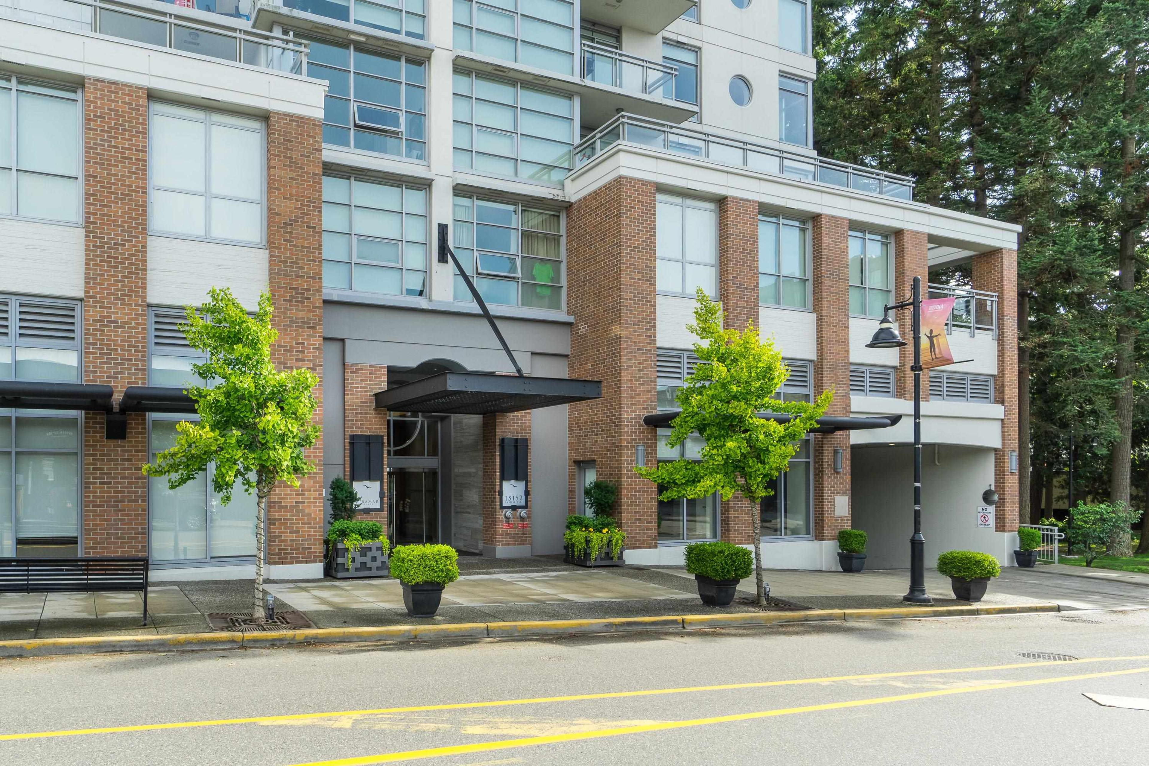 15152 Russell Avenue, White Rock - Exteriors - Photo 1