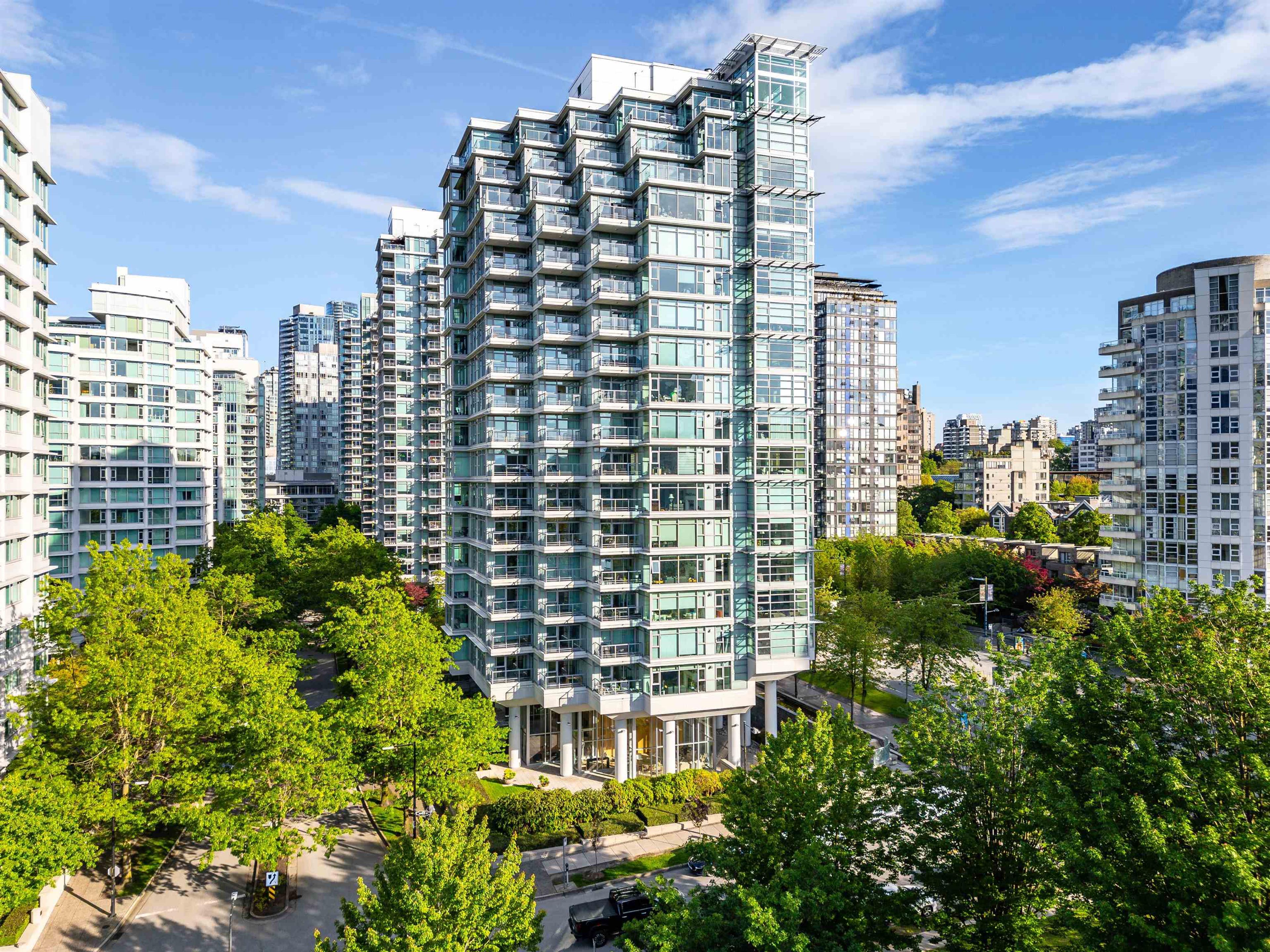 1790 Bayshore Drive, Vancouver - Exteriors - Full Complex View - Photo 3
